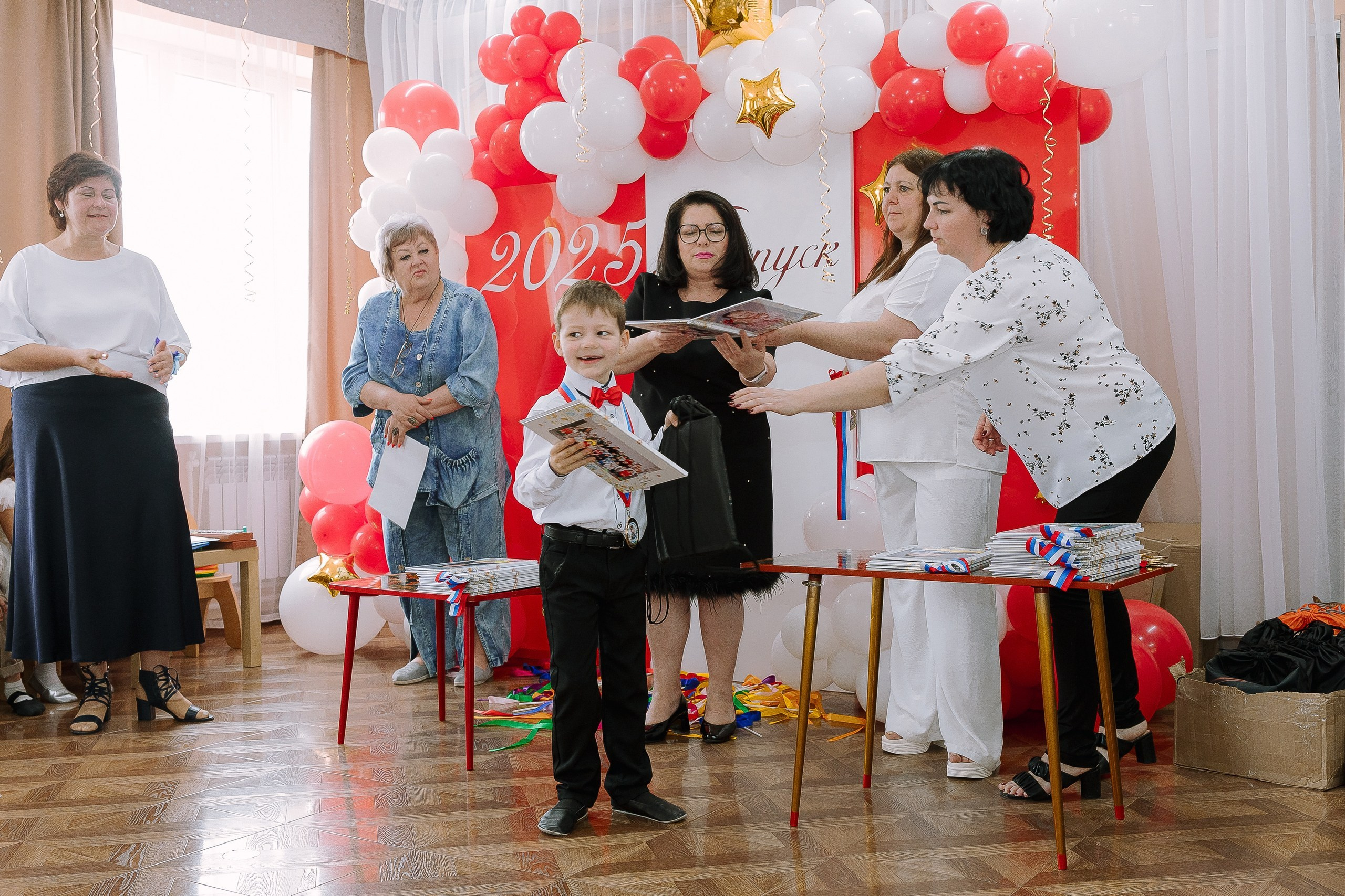 Выпускной в ДС 26. Выпускные альбомы Натальи Бутко: Новороссийск, Анапа, Геленджик