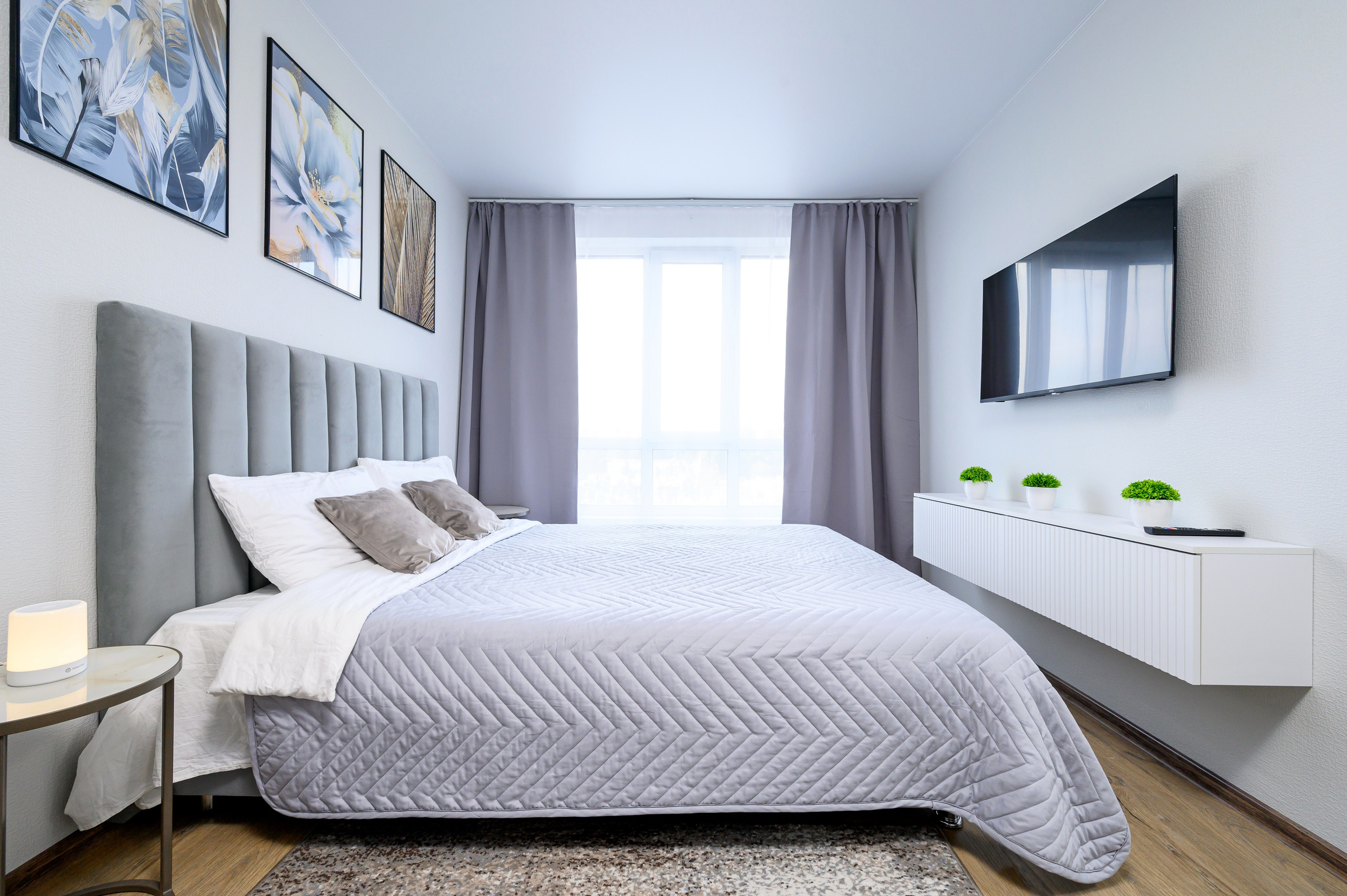 Студия на Варфоломеевской. Интерьерный фотограф. Фото- видеосъемка недвижимости Санкт-Петербург