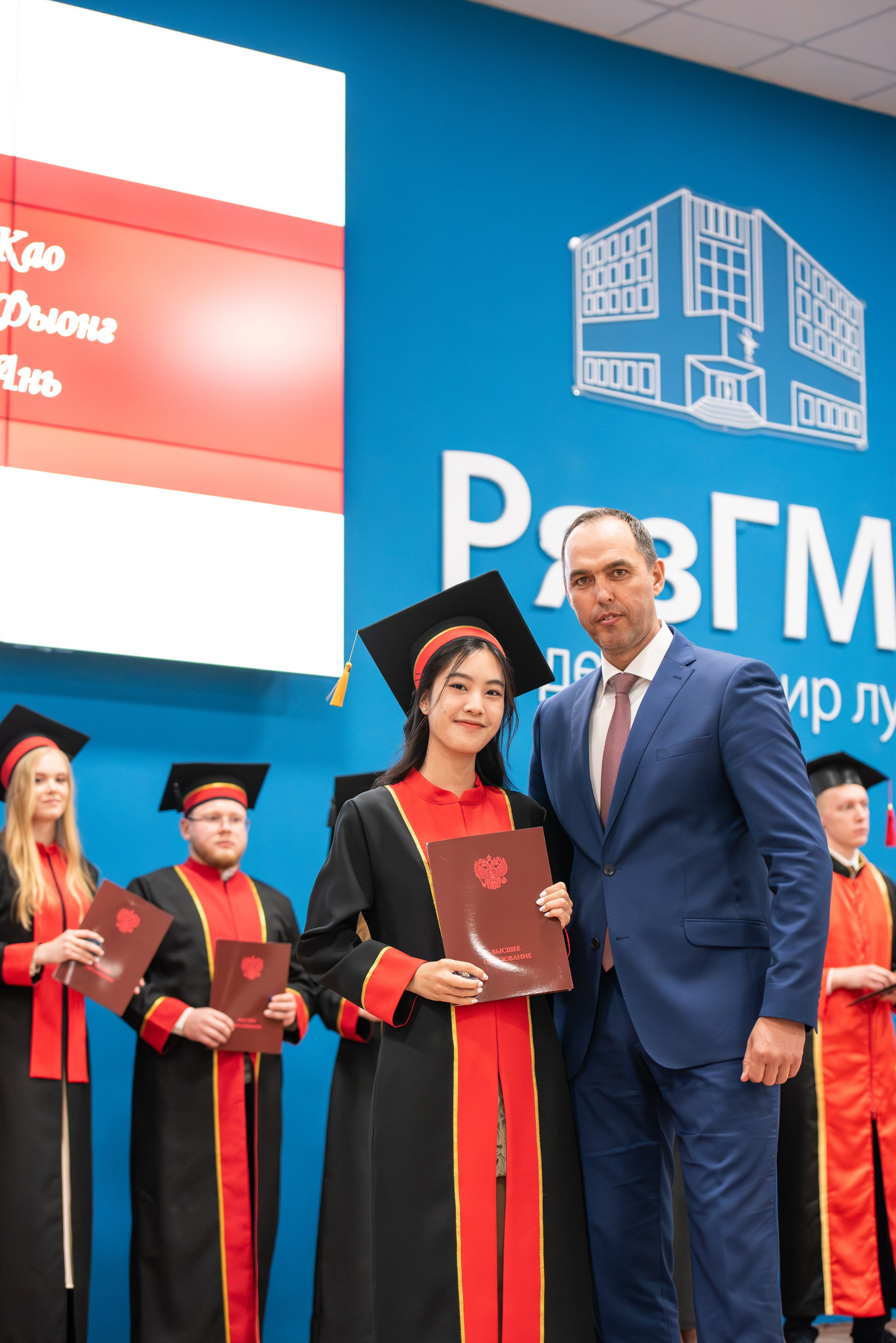 Выпускные высших учебных заведений. Свадебный и репортажный фотограф