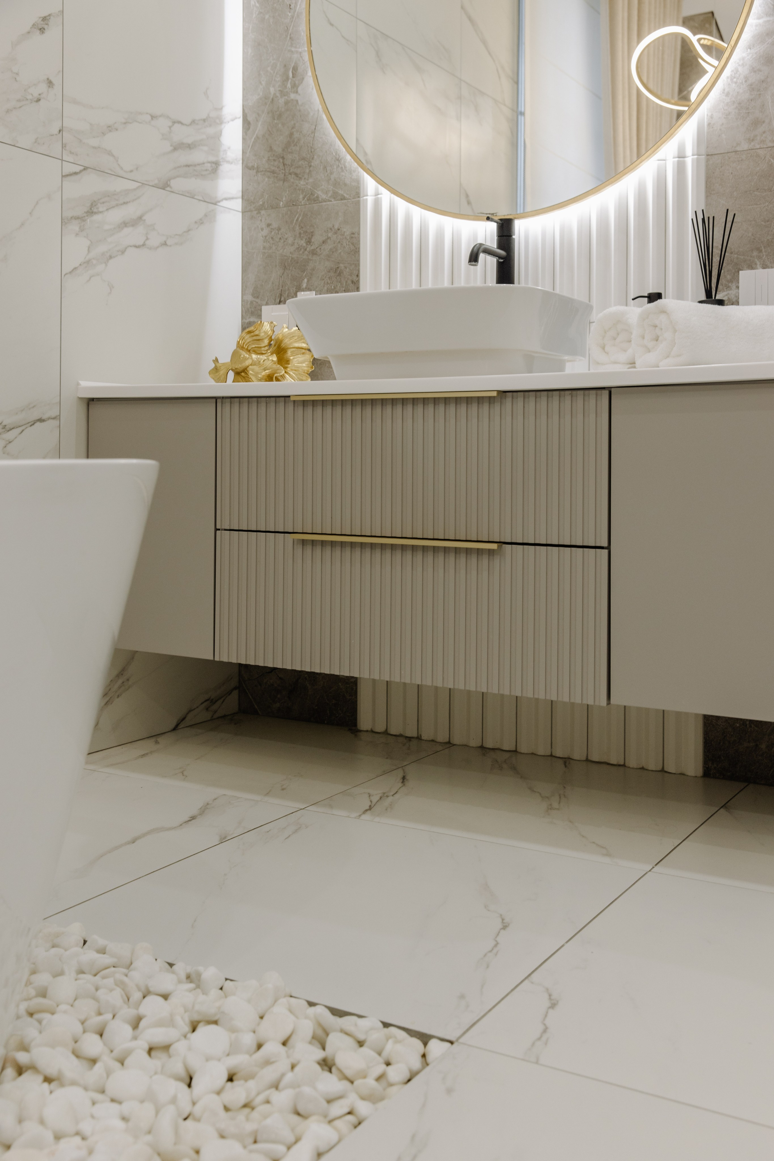 Мебель в Санузел на заказ в Томске. Изготовление тумбы и шкафов. ГУДРУМ — Мебель на заказ в Томске | Кухни | Шкафы | Стулья и Столы