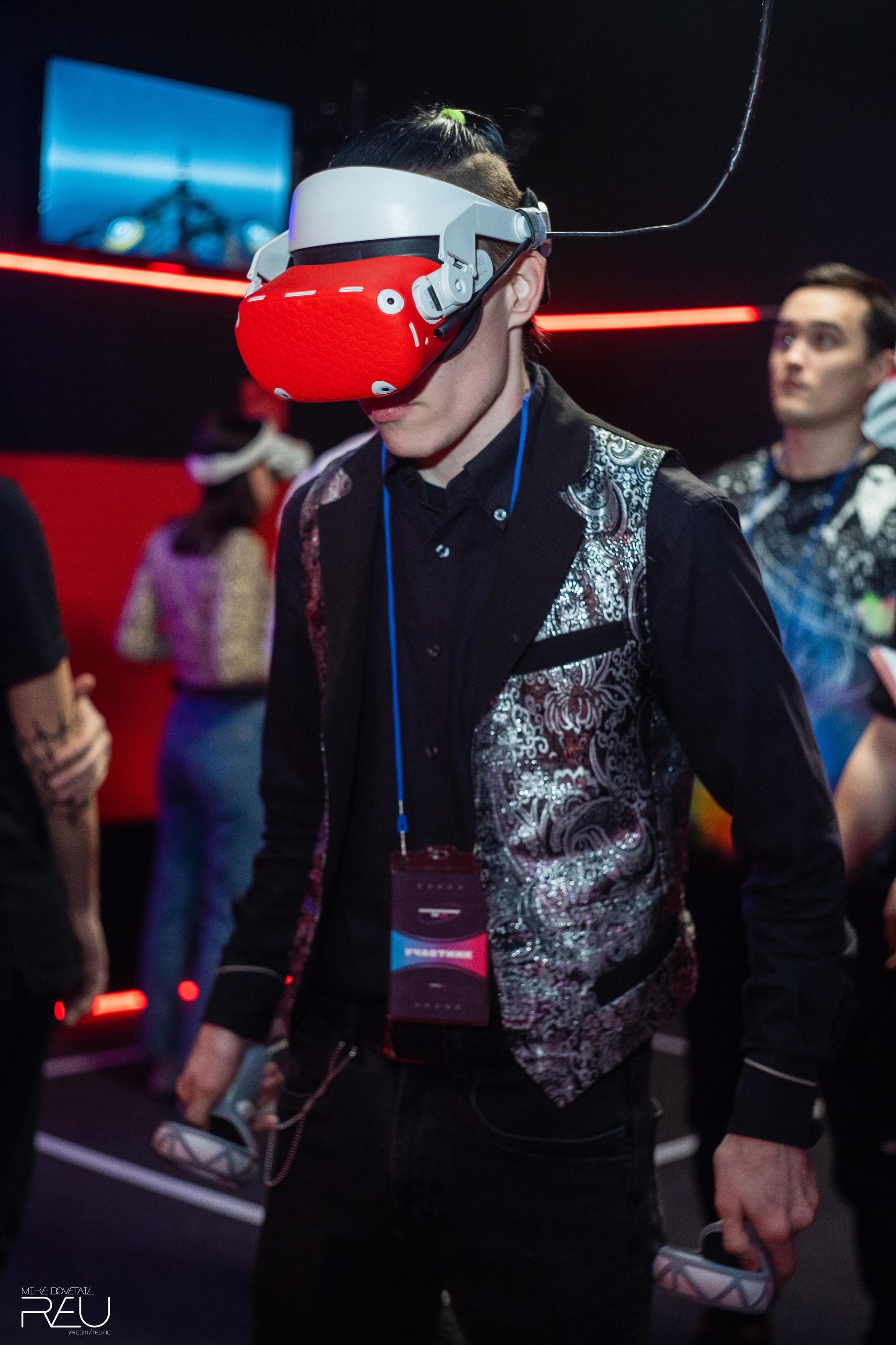 ТУРНИР ПО VR. Mike Dovetail | Портретный и репортажный фотограф
