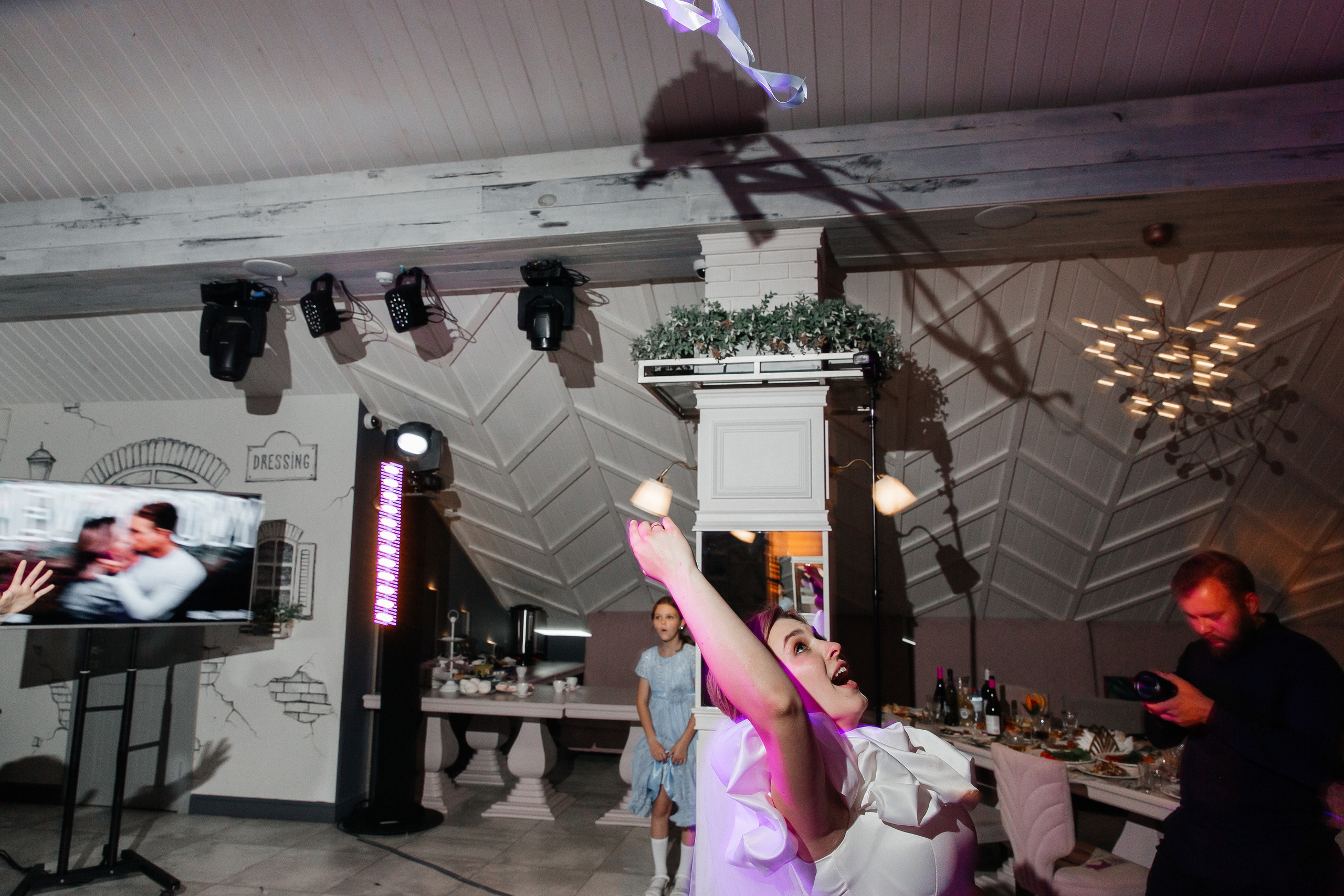 Артём и Таня — свадьба с уютом и светом. Свадебный фотограф в Оренбурге Илья Володьков