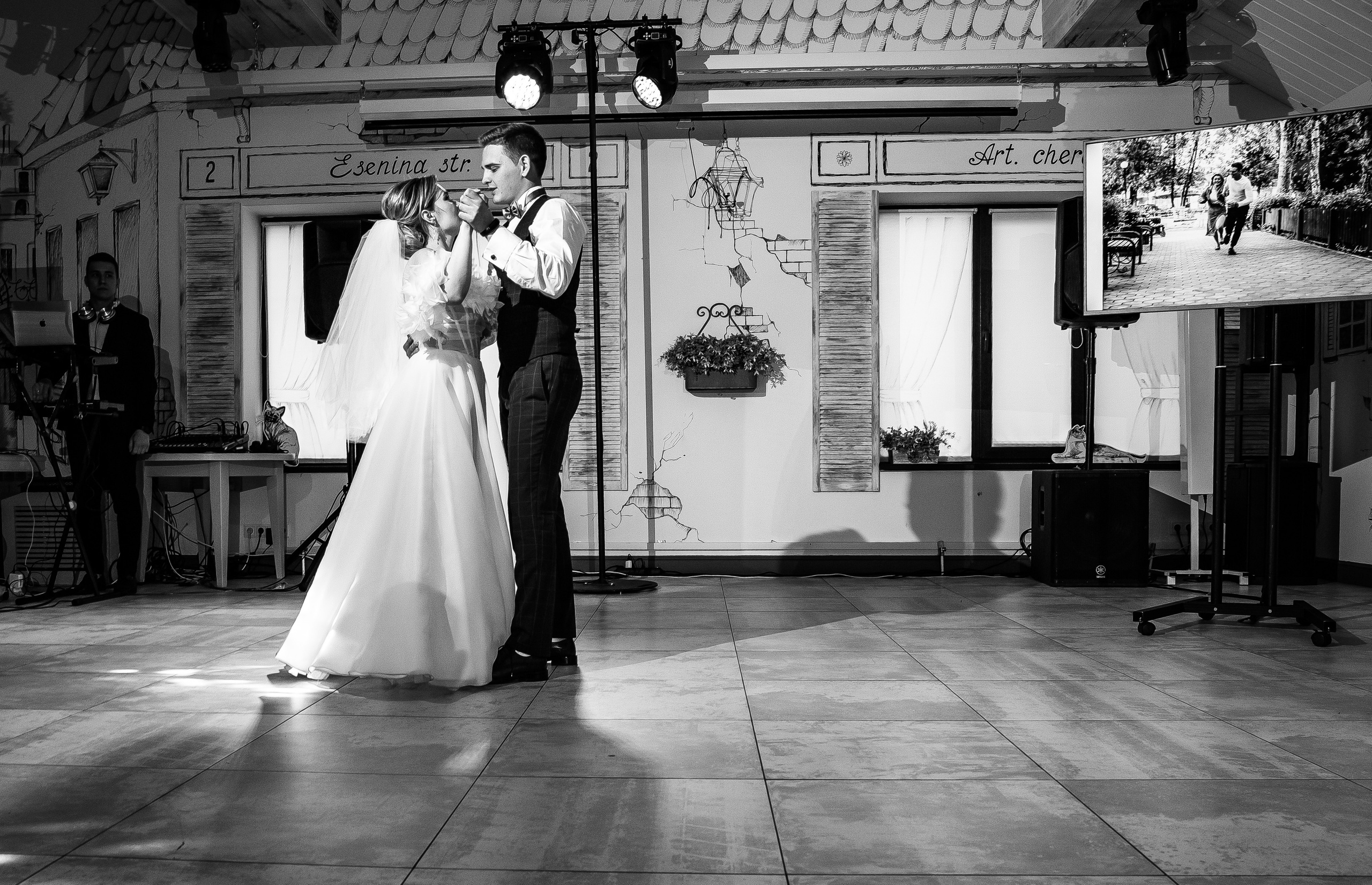 Артём и Таня — свадьба с уютом и светом. Свадебный фотограф в Оренбурге Илья Володьков