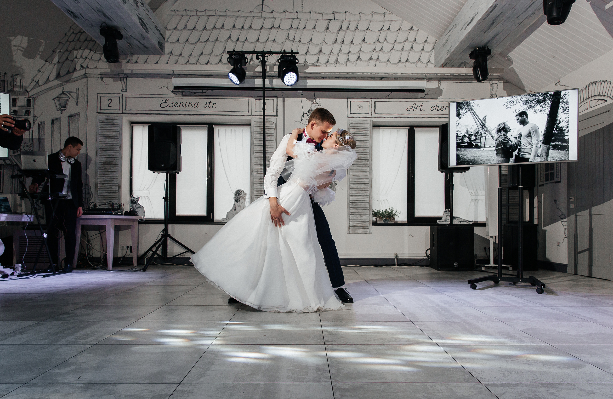 Артём и Таня — свадьба с уютом и светом. Свадебный фотограф в Оренбурге Илья Володьков