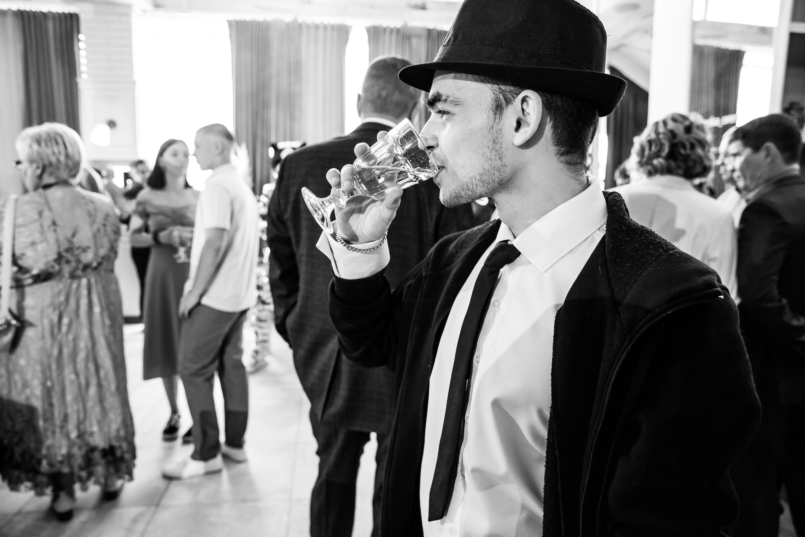 Артём и Таня — свадьба с уютом и светом. Свадебный фотограф в Оренбурге Илья Володьков