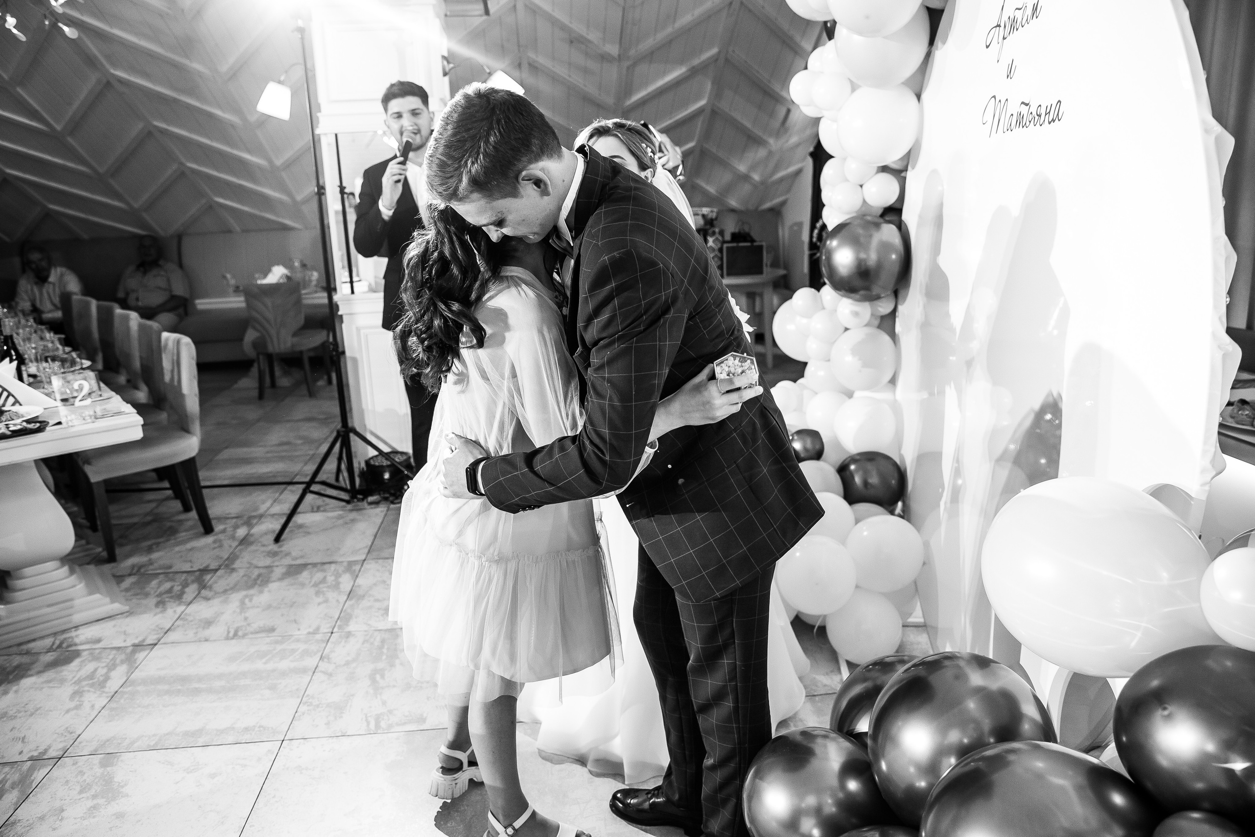 Артём и Таня — свадьба с уютом и светом. Свадебный фотограф в Оренбурге Илья Володьков