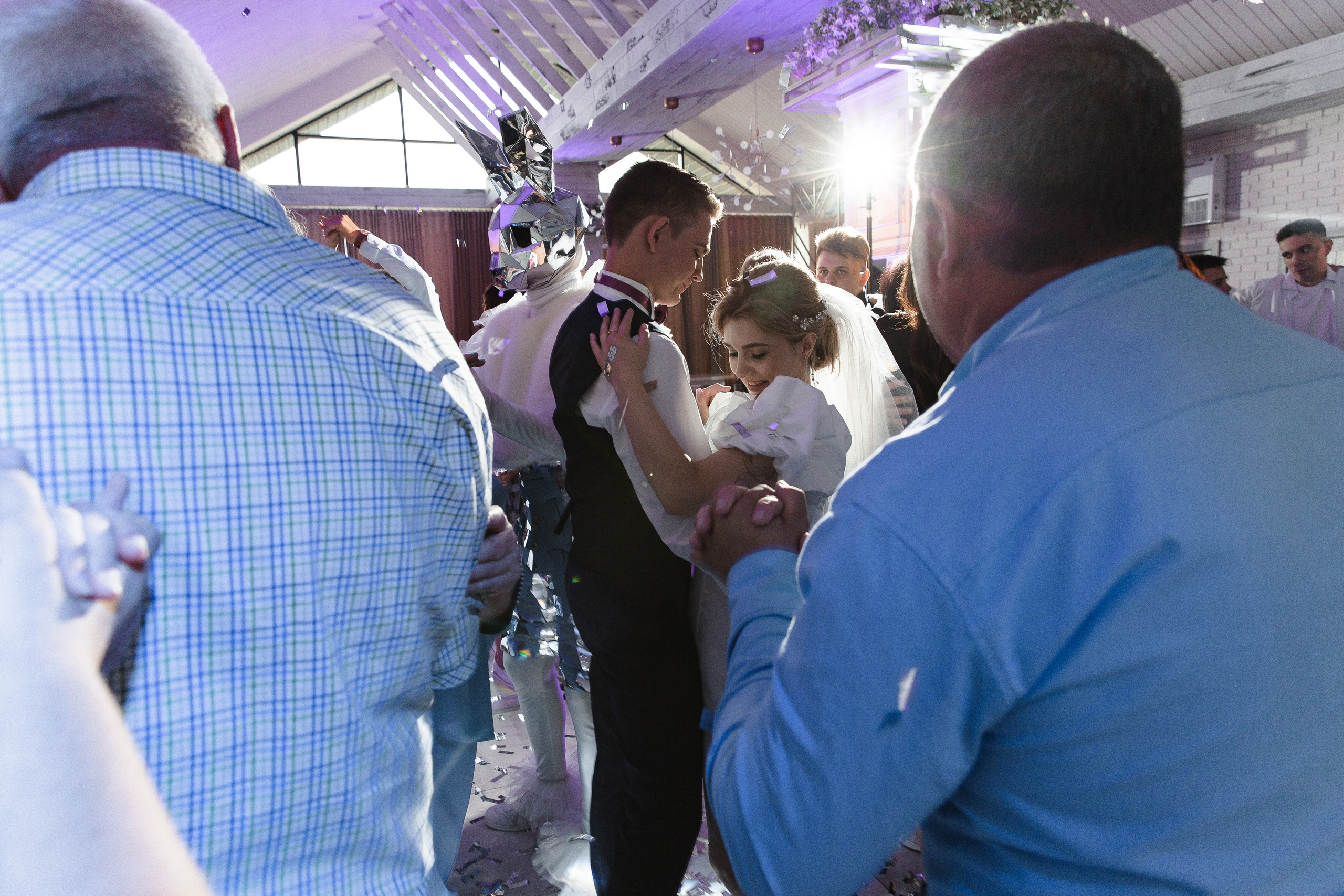 Артём и Таня — свадьба с уютом и светом. Свадебный фотограф в Оренбурге Илья Володьков