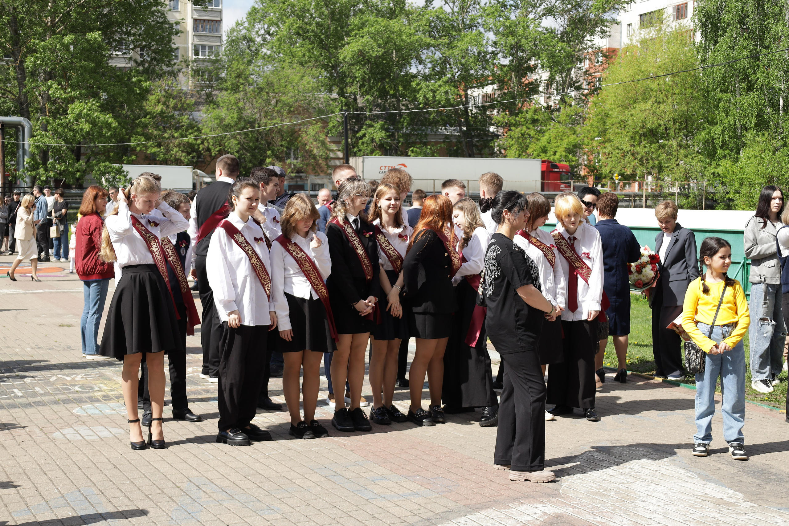 Последний звонок. Фотограф Надршина Лилия