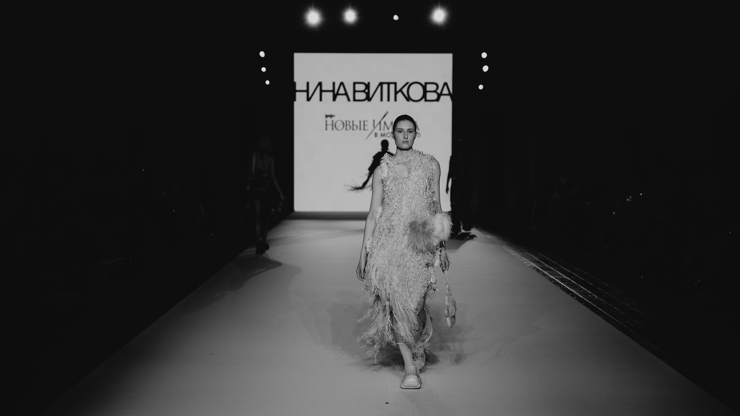 Бекстейдж показа «Новые Имена» собака.ru|ДЛТ. Портретный и репортажный фотограф в Санкт-Петербурге