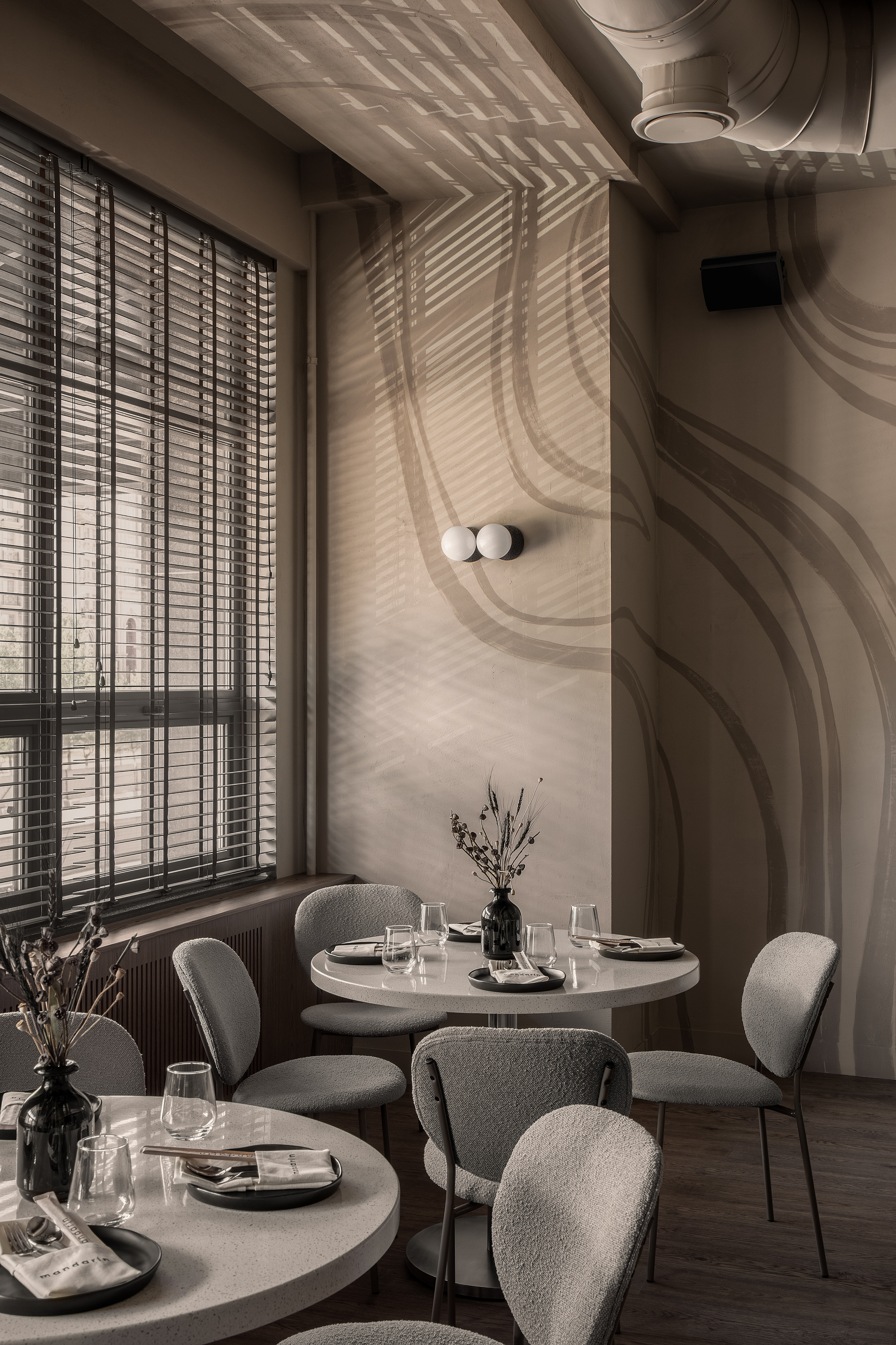 Интерьерная фотосъёмка в Астане, Mandarin Bar. Roman Yakunin — interior photographer in Almaty, Kazakhstan