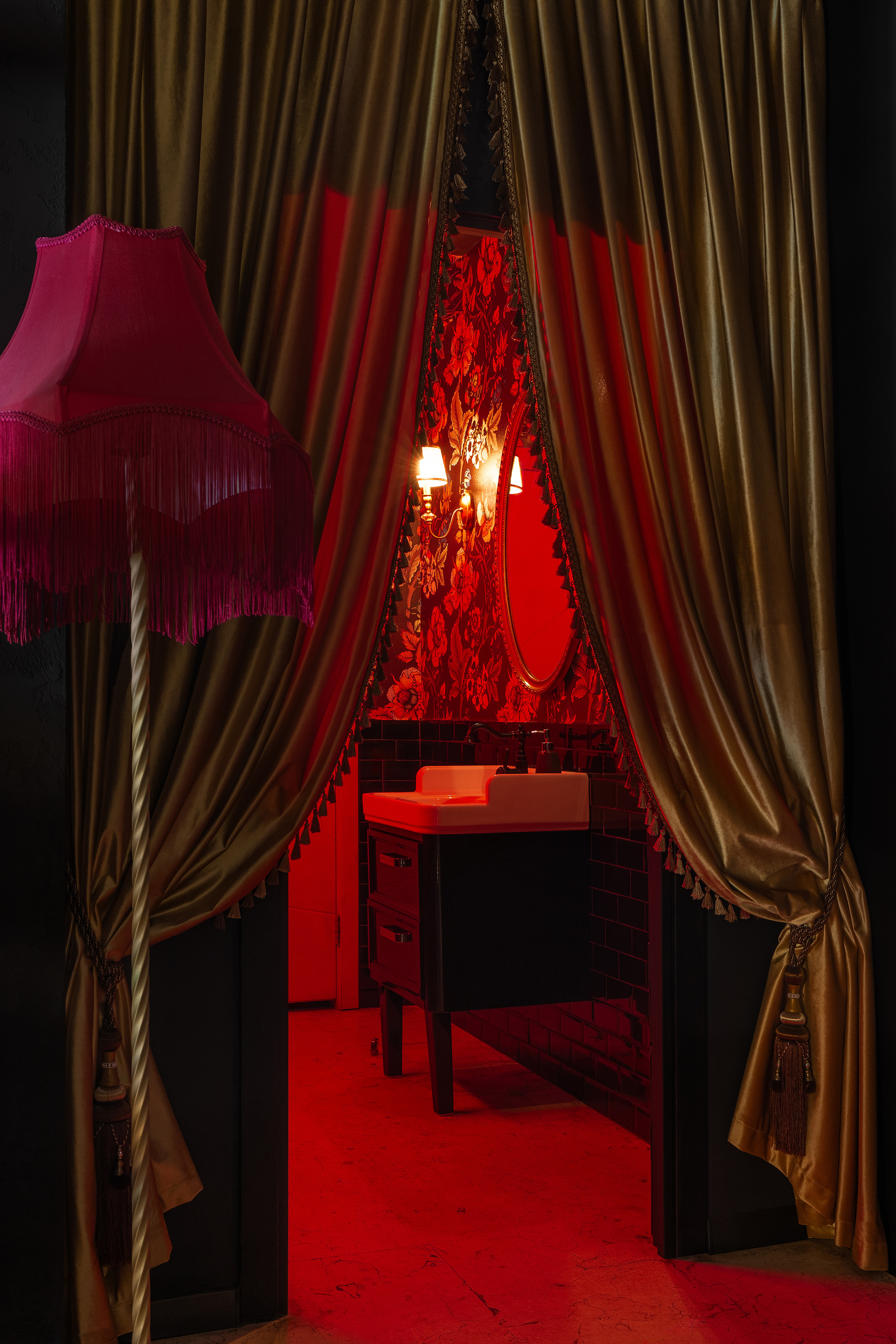 French 42 — Первый Джиновый, фотосъёмка интерьера. Roman Yakunin — interior photographer in Almaty, Kazakhstan