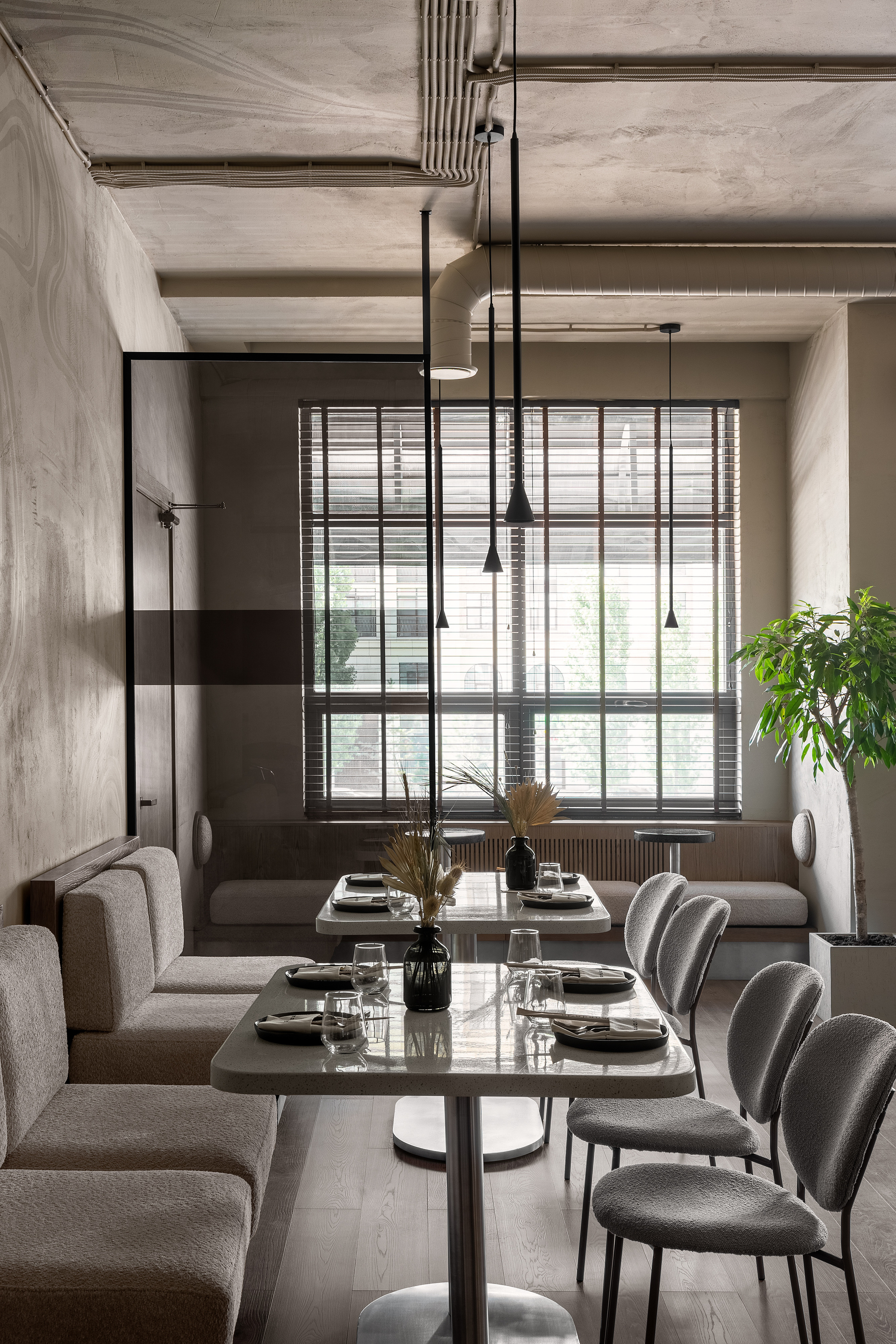 Интерьерная фотосъёмка в Астане, Mandarin Bar. Roman Yakunin — interior photographer in Almaty, Kazakhstan