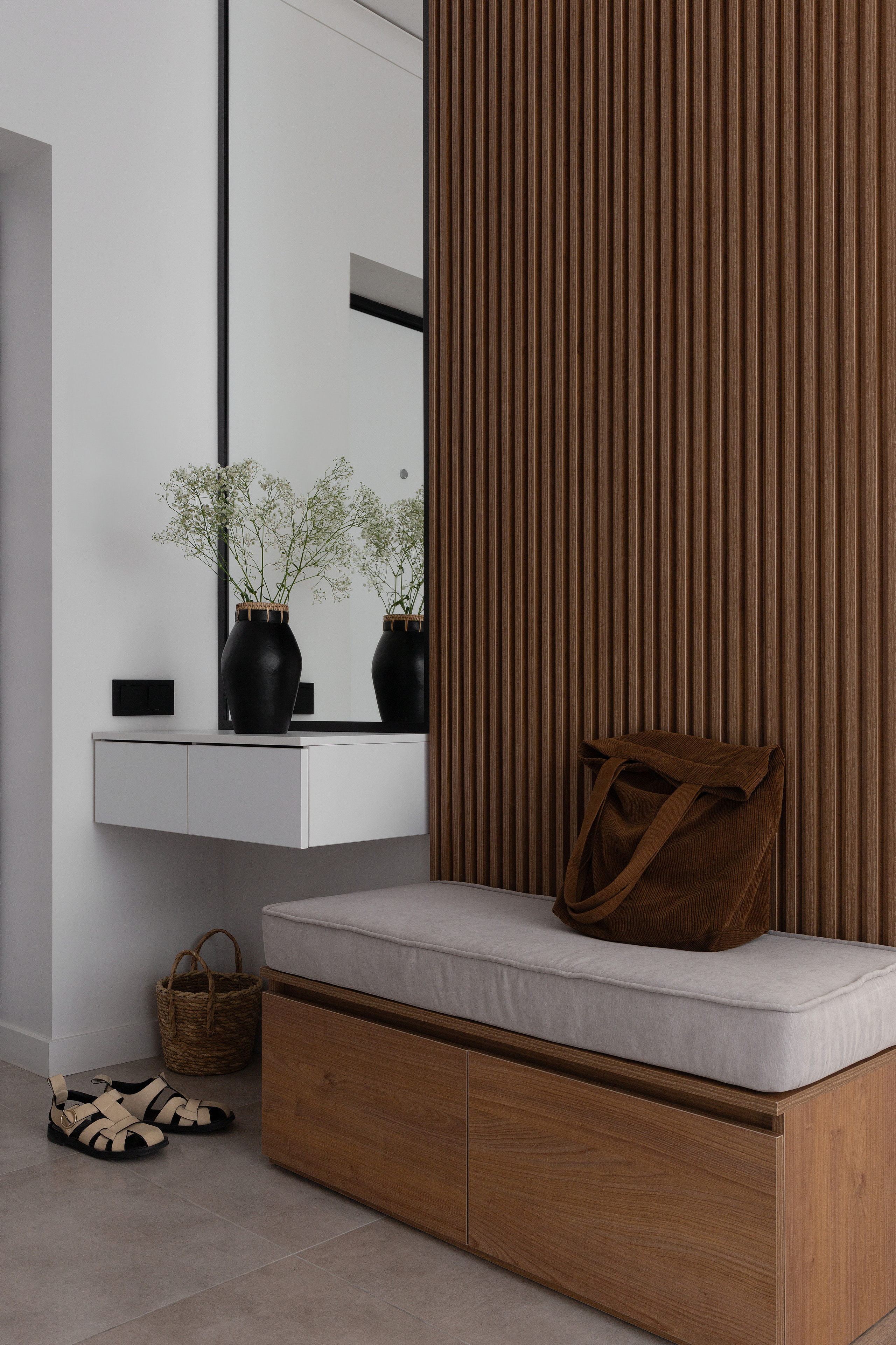 Фотосъёмка интерьера квартиры в Алматы, ЖК «Хан Тенгри». Roman Yakunin — interior photographer in Almaty, Kazakhstan