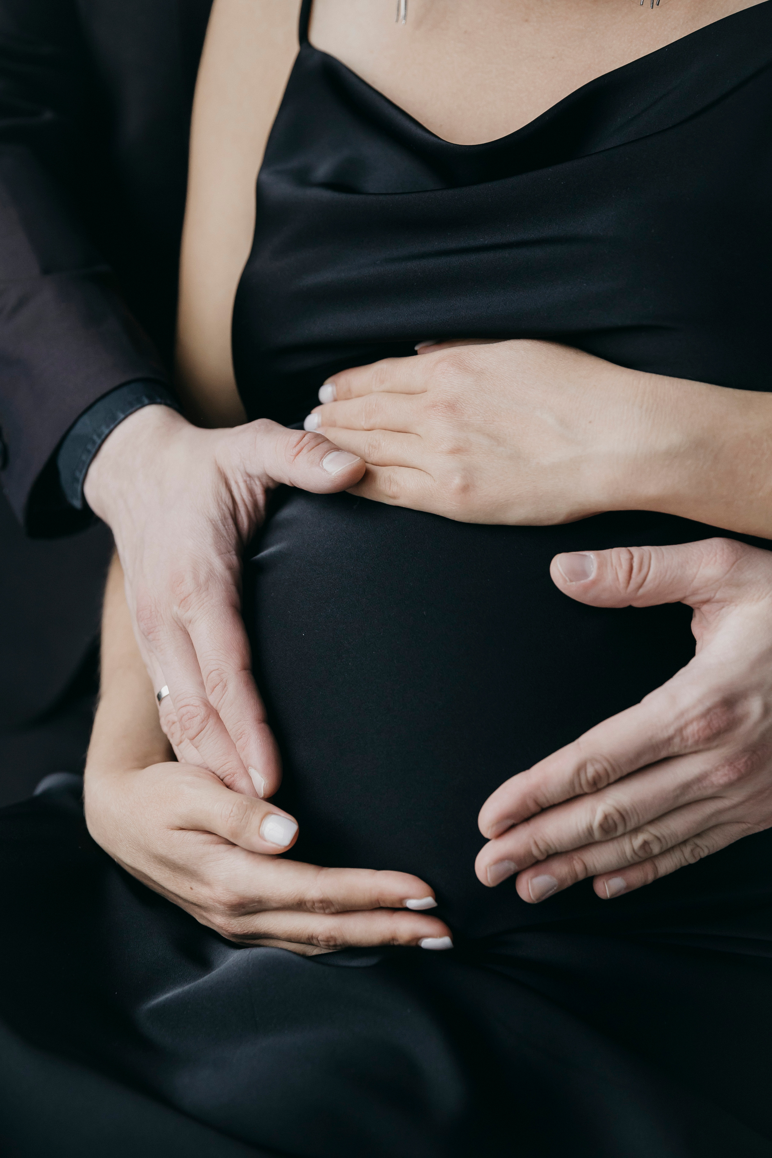 Фотосессия беременности в студии в Москве. Свадебный фотограф в Москве Екатерина Гусева