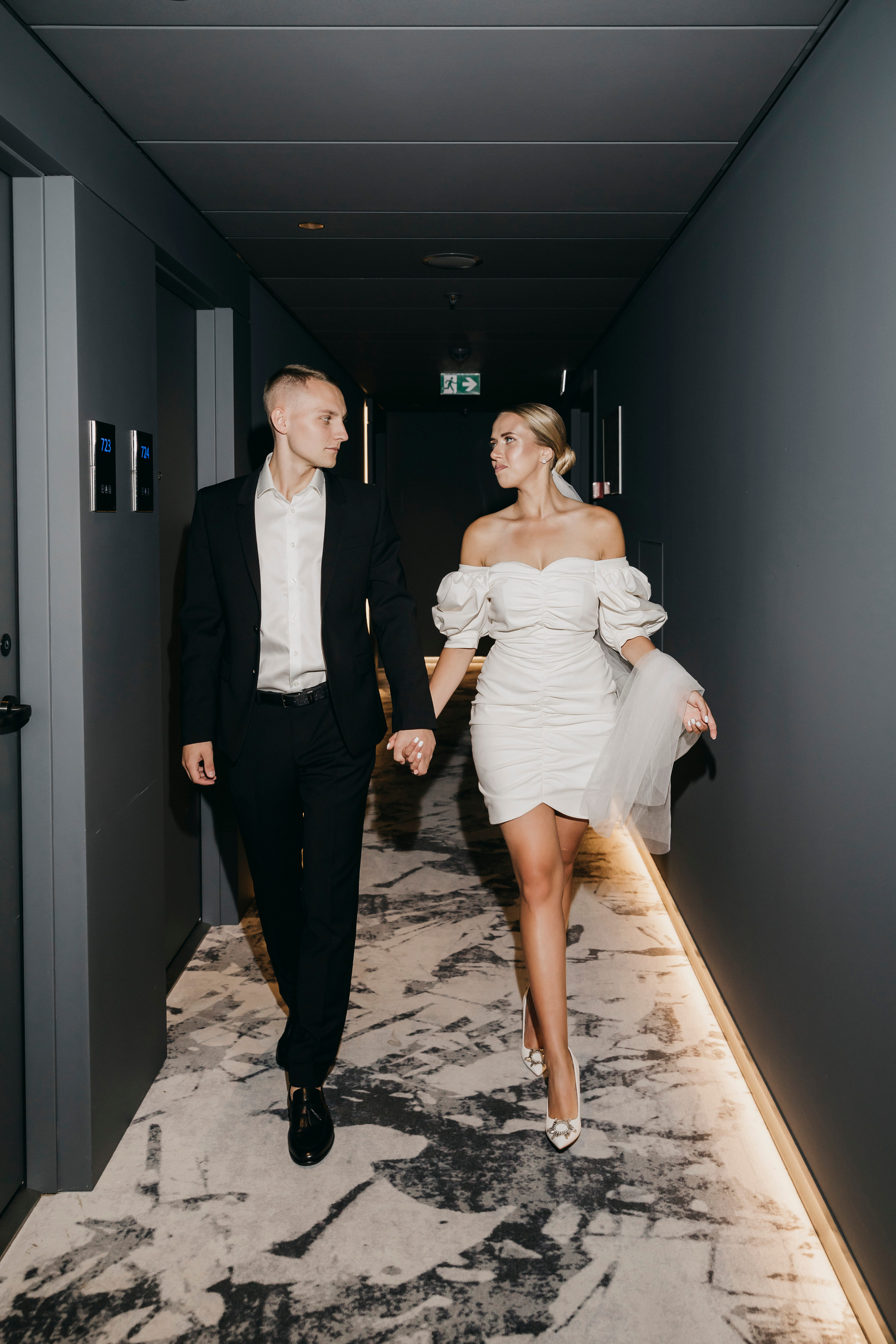 Свадебная фотосессия в отеле Мовенпик Москва Таганская