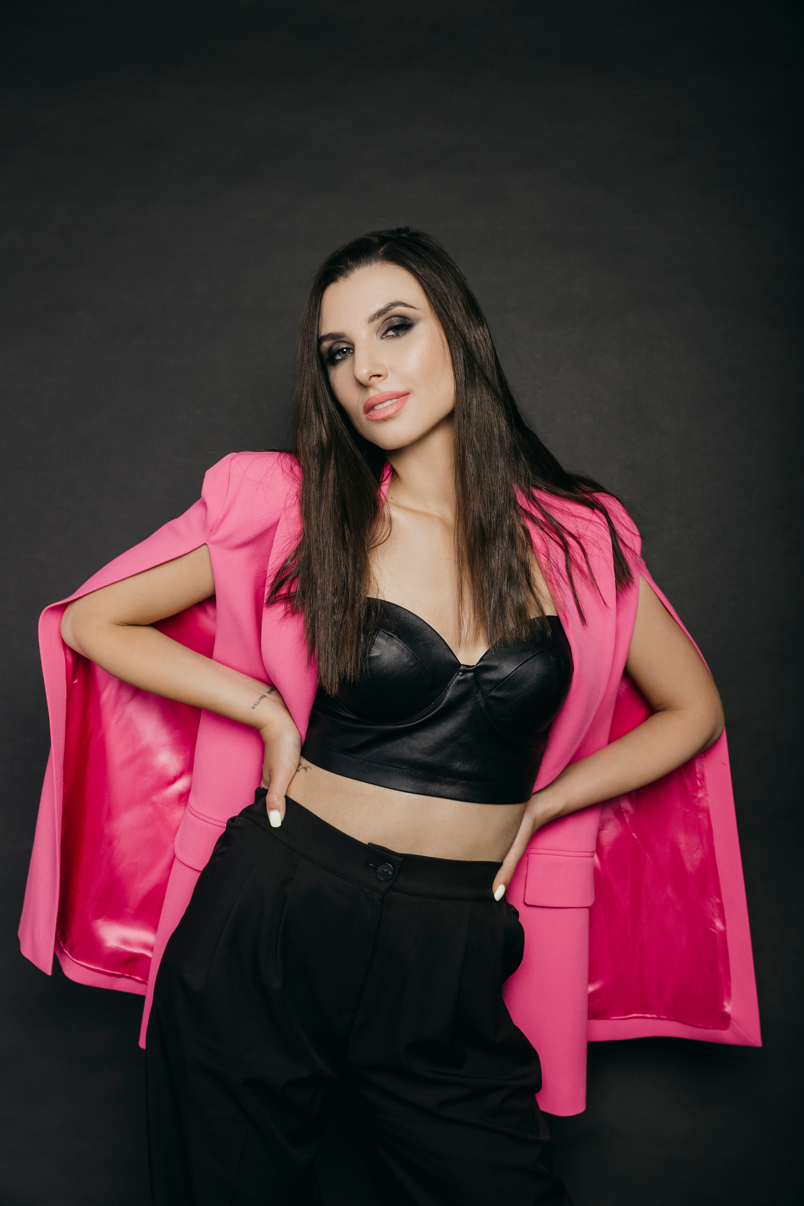 Портретная фотосессия девушки в студии. Свадебный фотограф в Москве Екатерина Гусева