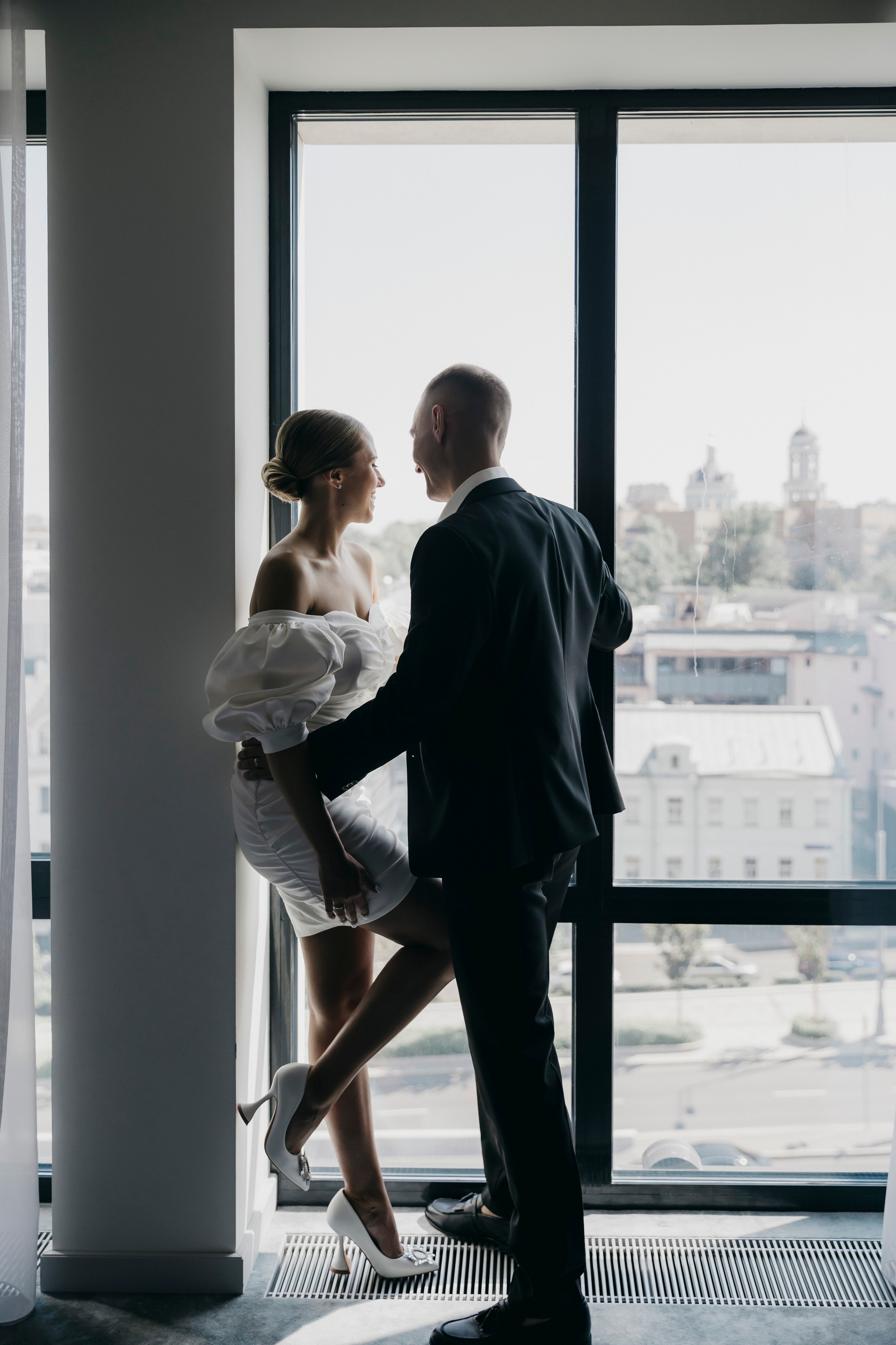 Свадебная фотосессия в отеле Мовенпик Москва Таганская