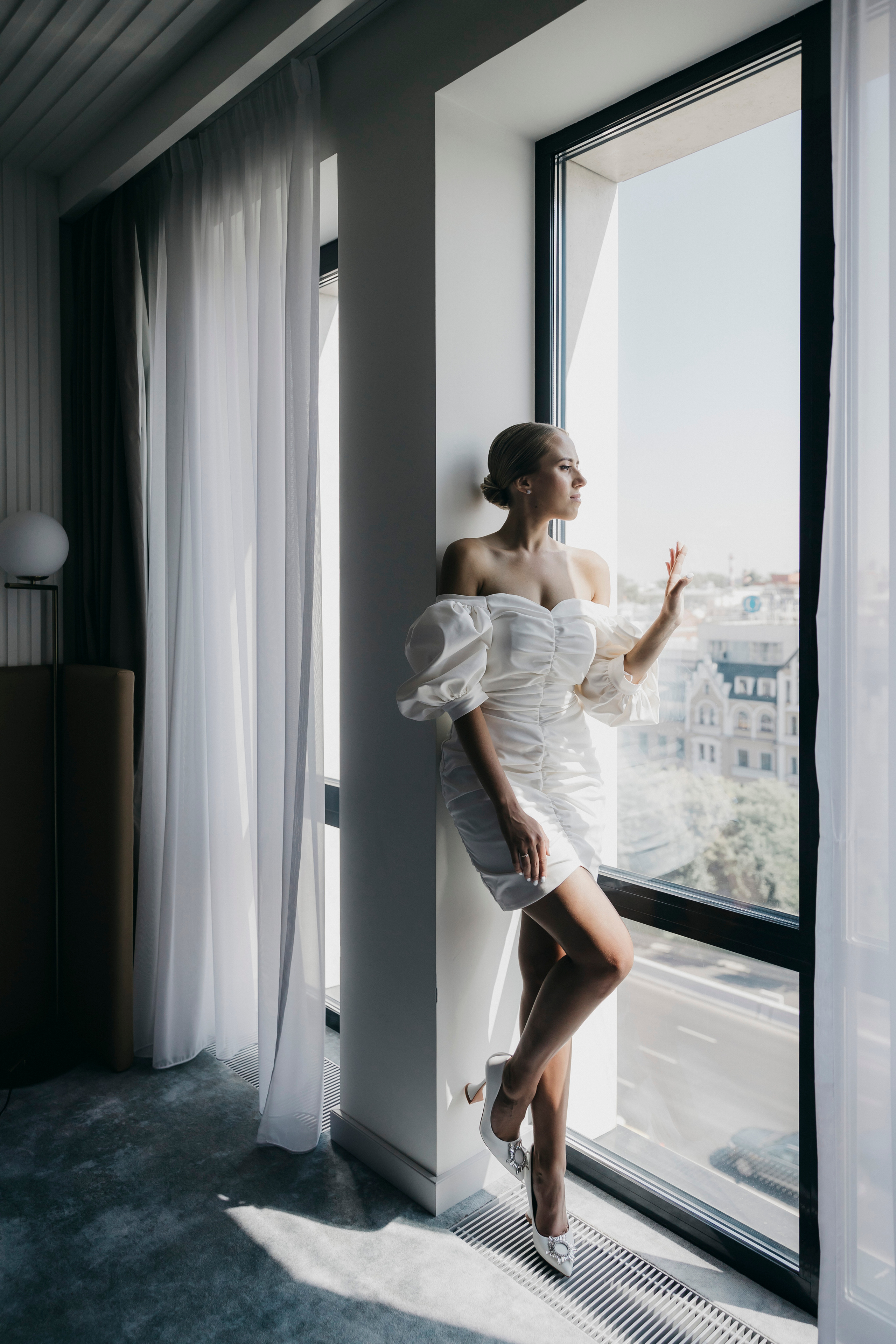 Свадебная фотосессия в отеле Мовенпик Москва Таганская. Свадебный фотограф в Москве Екатерина Гусева