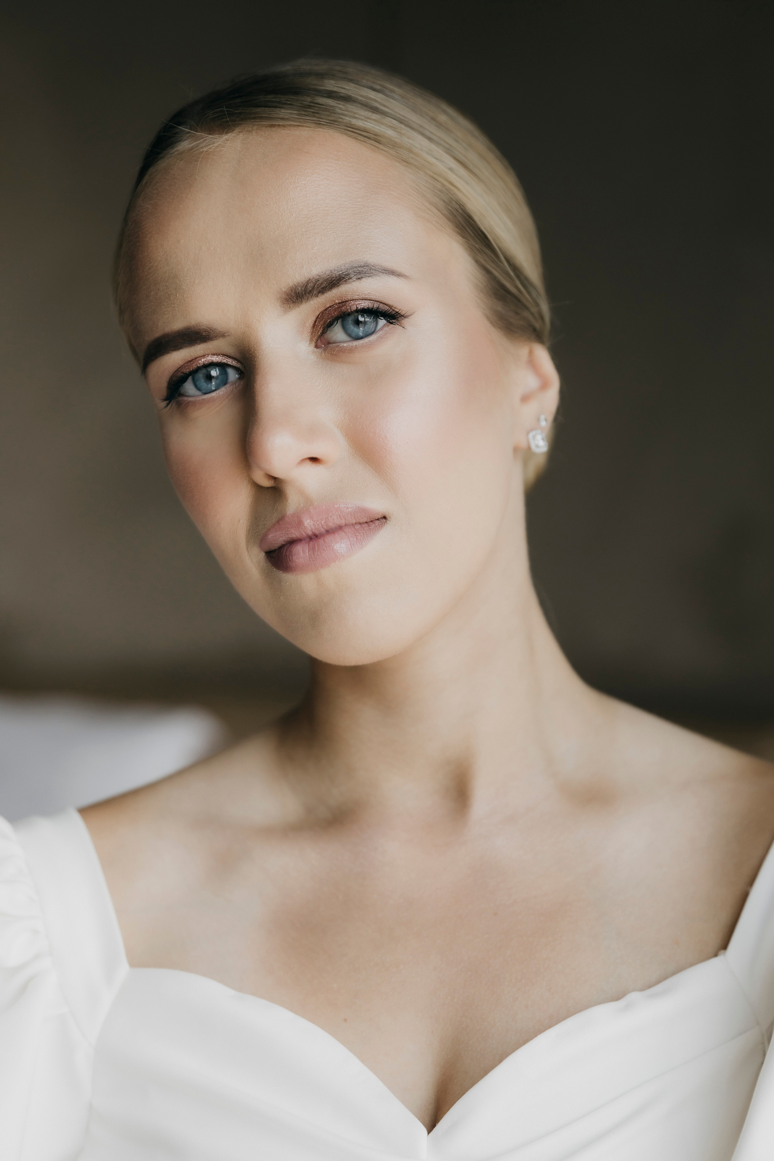 Свадебная фотосессия в отеле Мовенпик Москва Таганская. Свадебный фотограф в Москве Екатерина Гусева