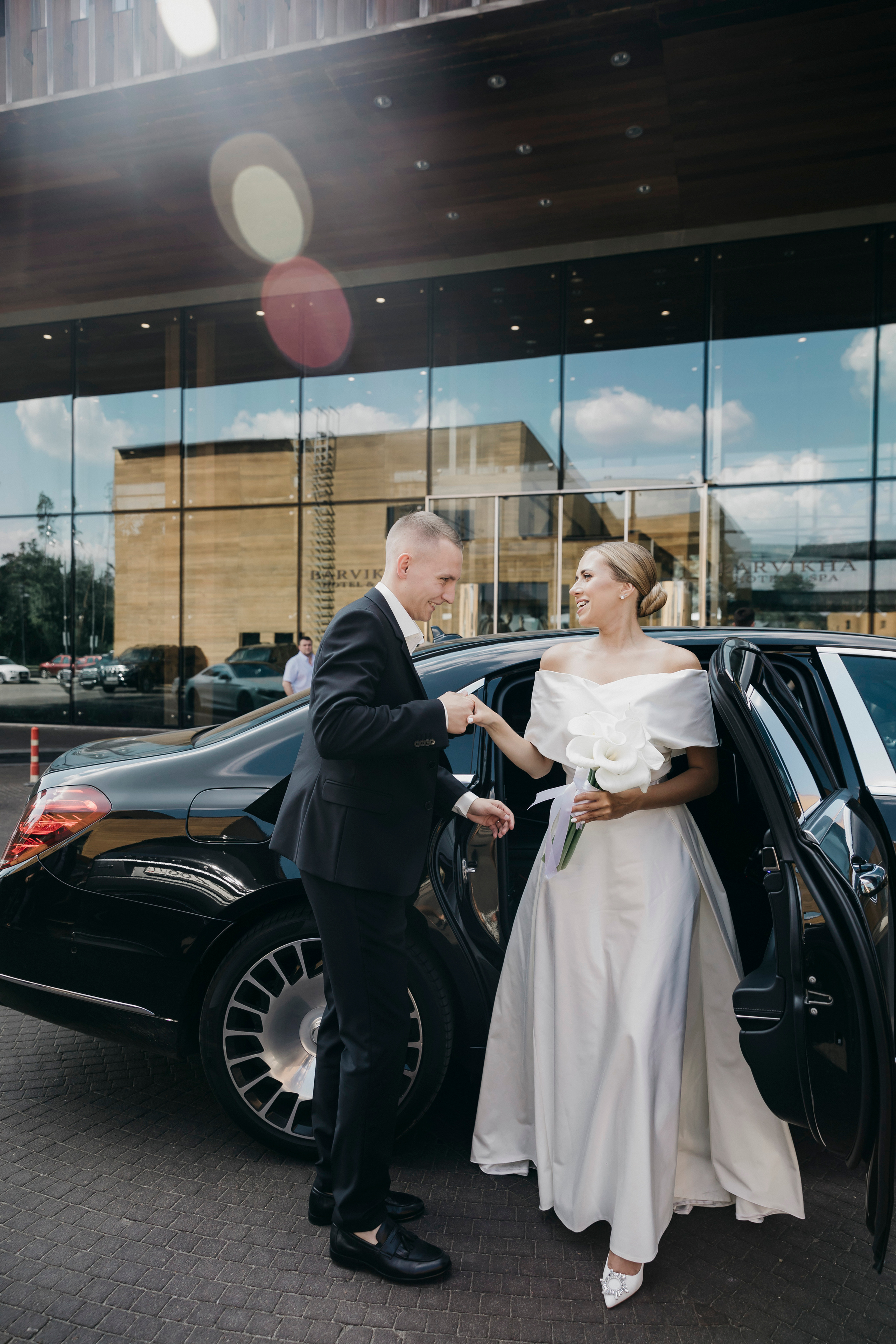 Свадебная фотосессия в отеле Мовенпик Москва Таганская. Свадебный фотограф в Москве Екатерина Гусева