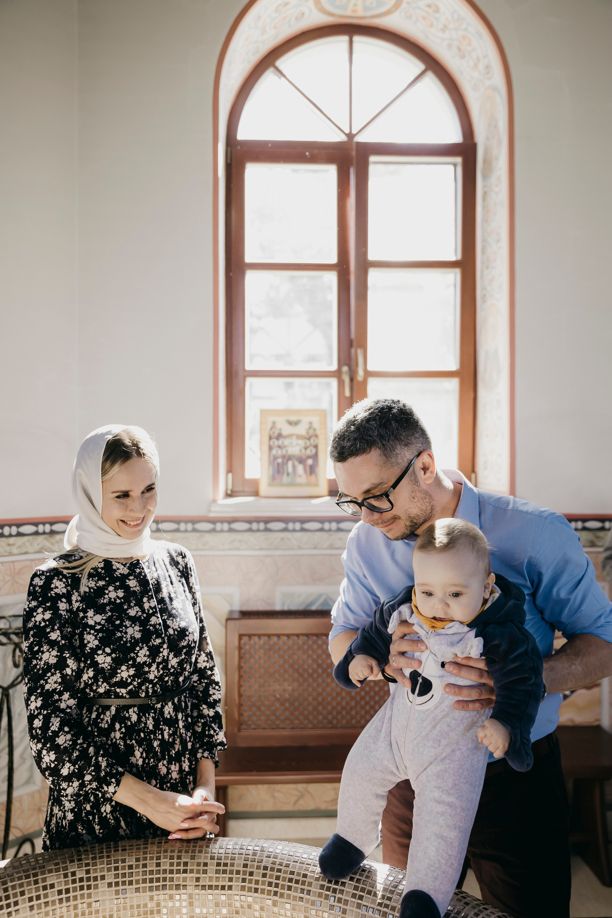 Таинство Крещения в Церкви Николая Чудотворца в Дарьино. Свадебный фотограф в Москве Екатерина Гусева