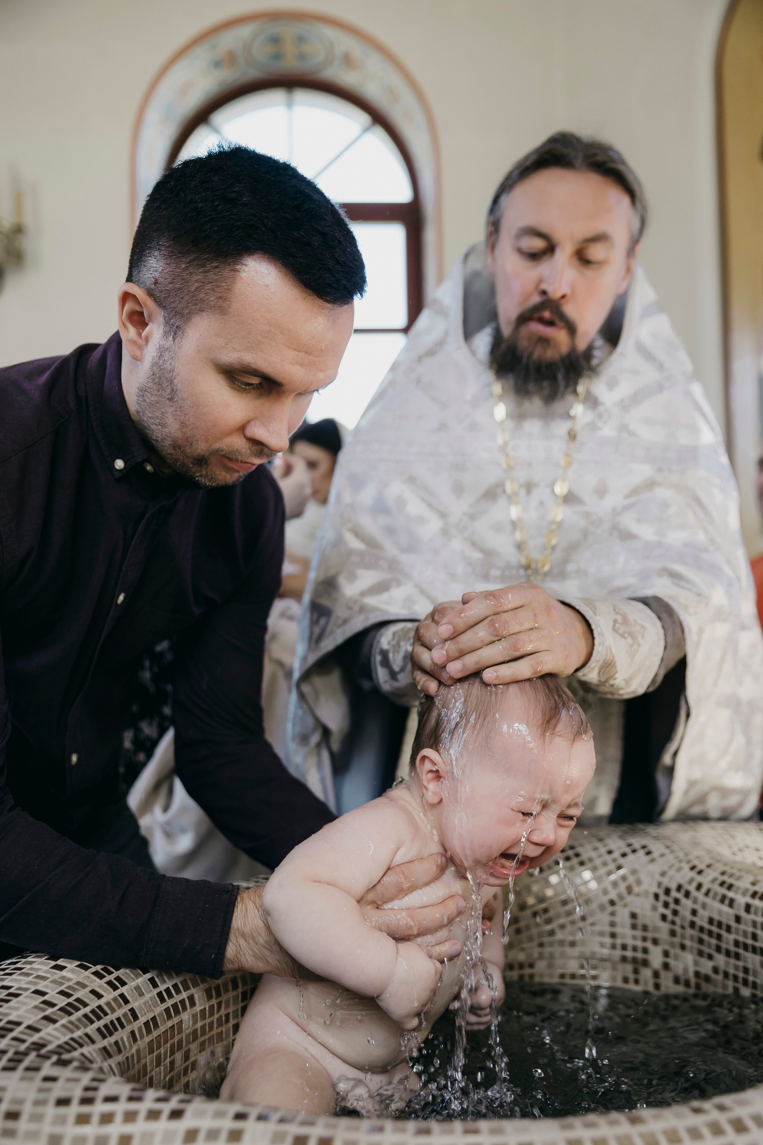 Таинство Крещения в Церкви Николая Чудотворца в Дарьино. Свадебный фотограф в Москве Екатерина Гусева