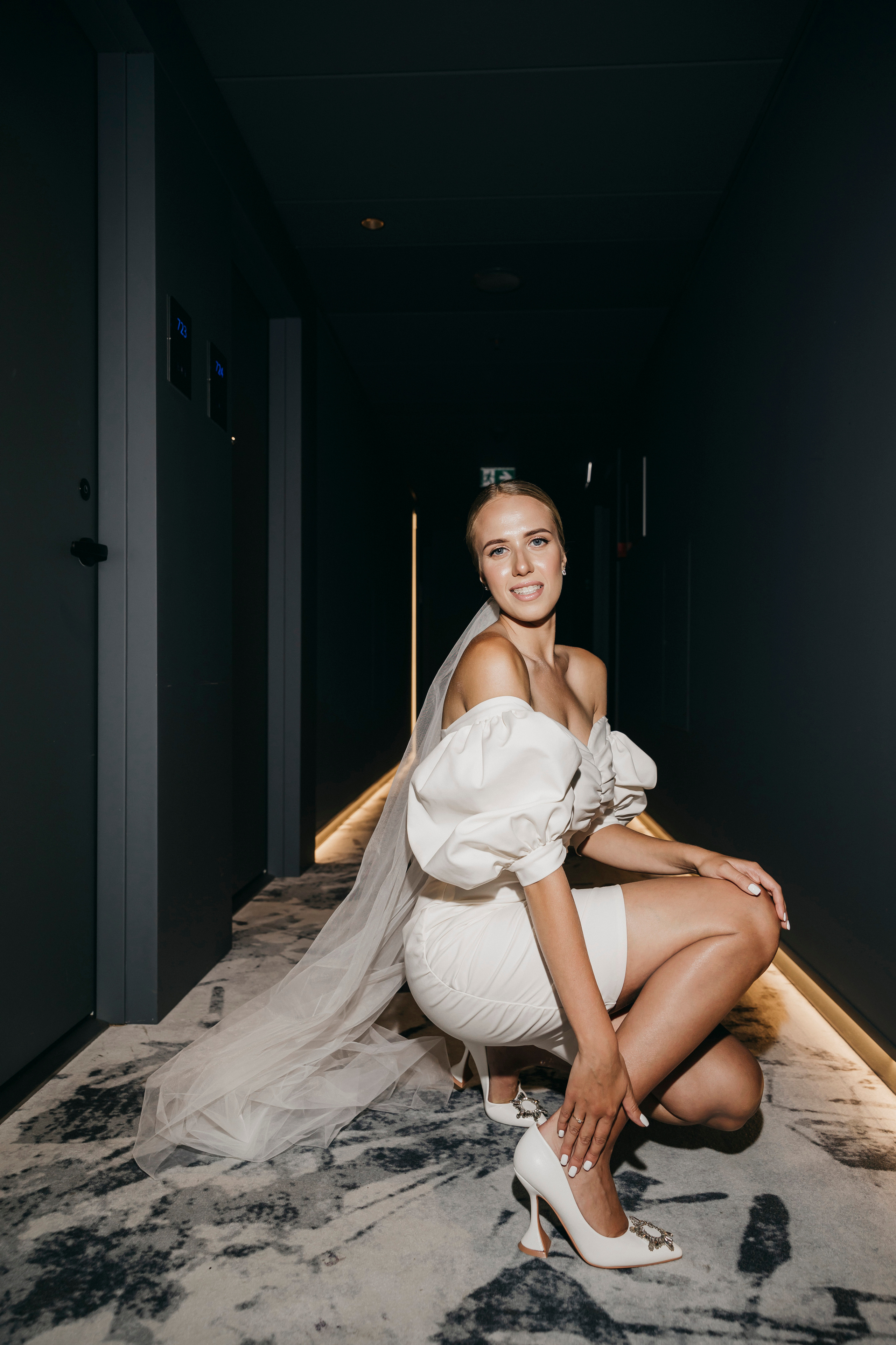 Свадебная фотосессия в отеле Мовенпик Москва Таганская. Свадебный фотограф в Москве Екатерина Гусева