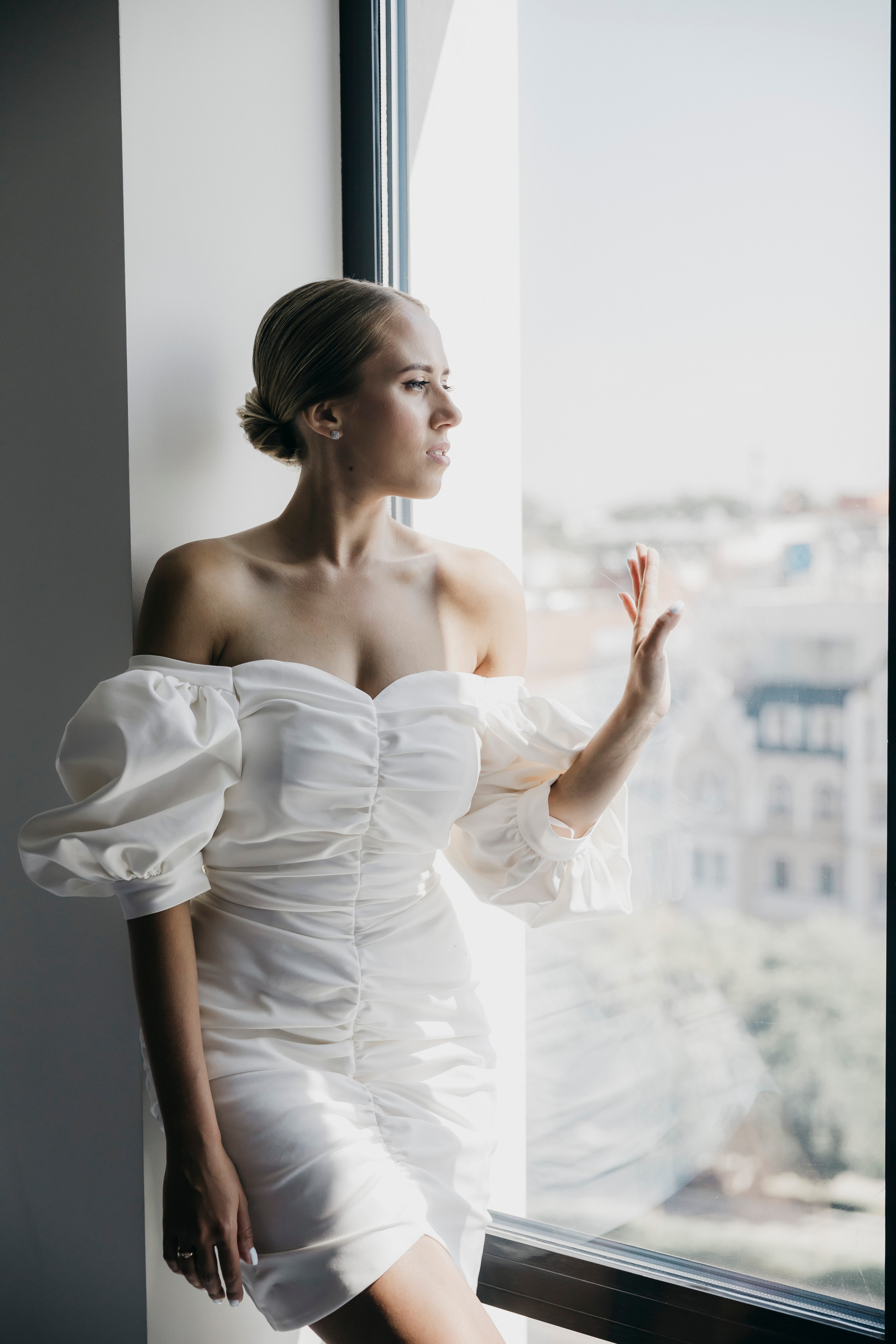 Свадебная фотосессия в отеле Мовенпик Москва Таганская. Свадебный фотограф в Москве Екатерина Гусева