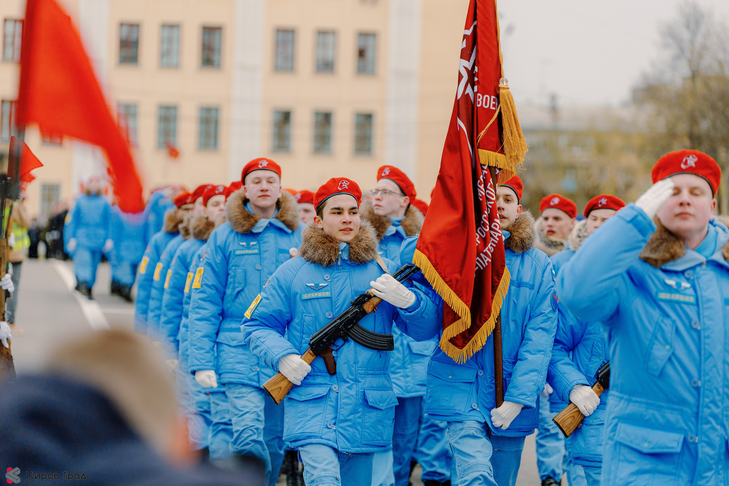 Парад победы 9 мая. Свадебный и репортажный фотограф Киров | Вадим Карпук