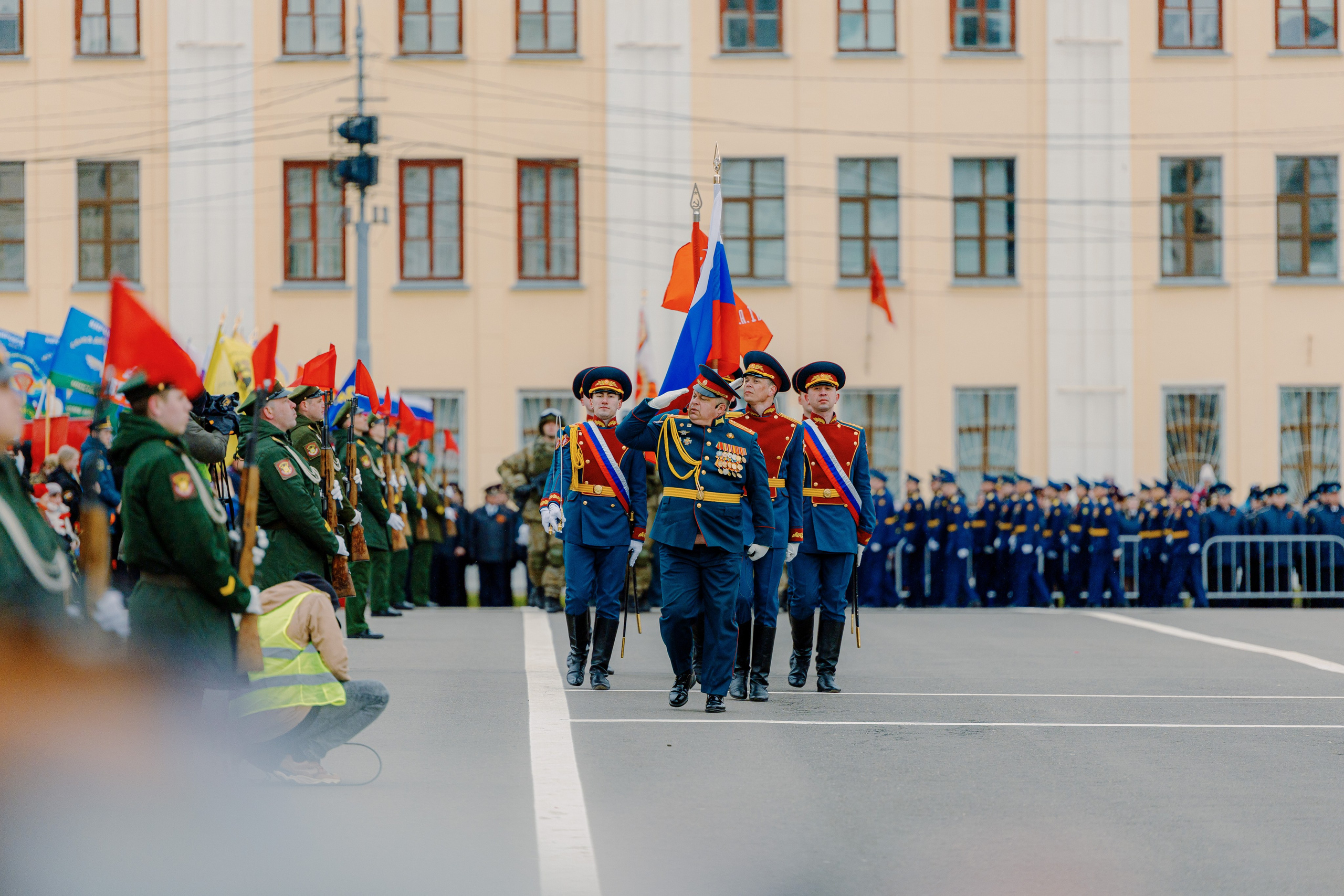 Парад победы 9 мая. Свадебный и репортажный фотограф Киров | Вадим Карпук