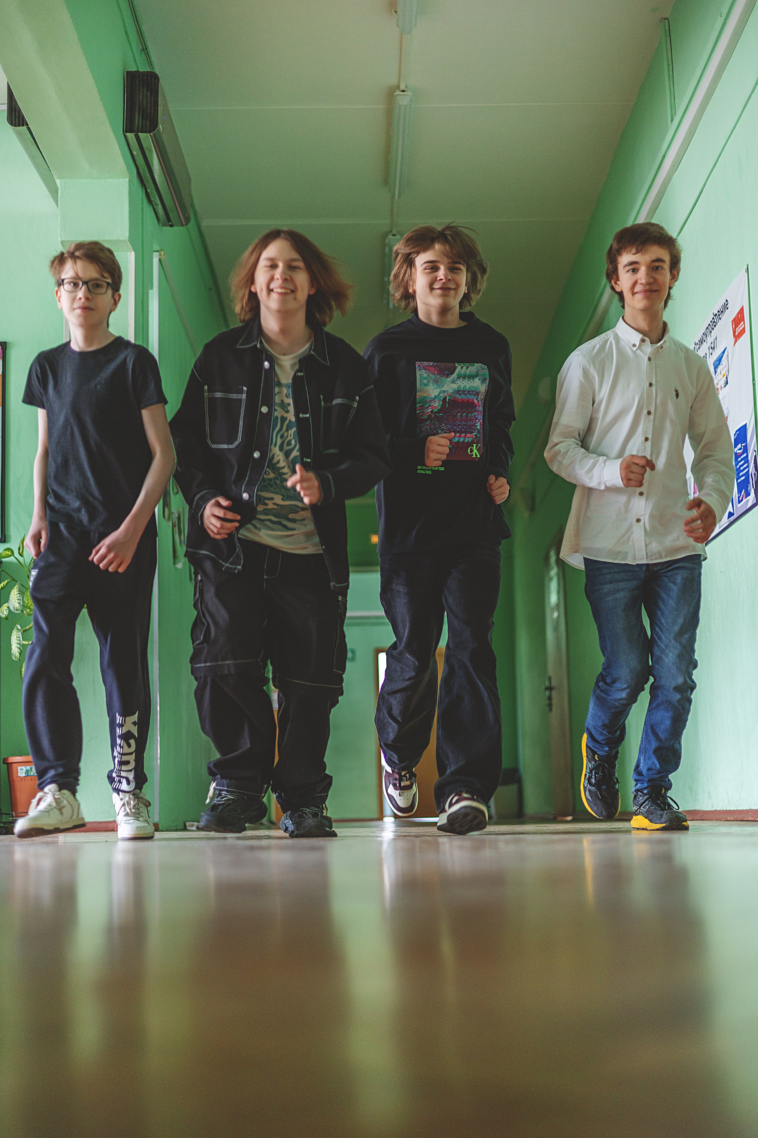 Фотосессия в школе для 9-11 классов