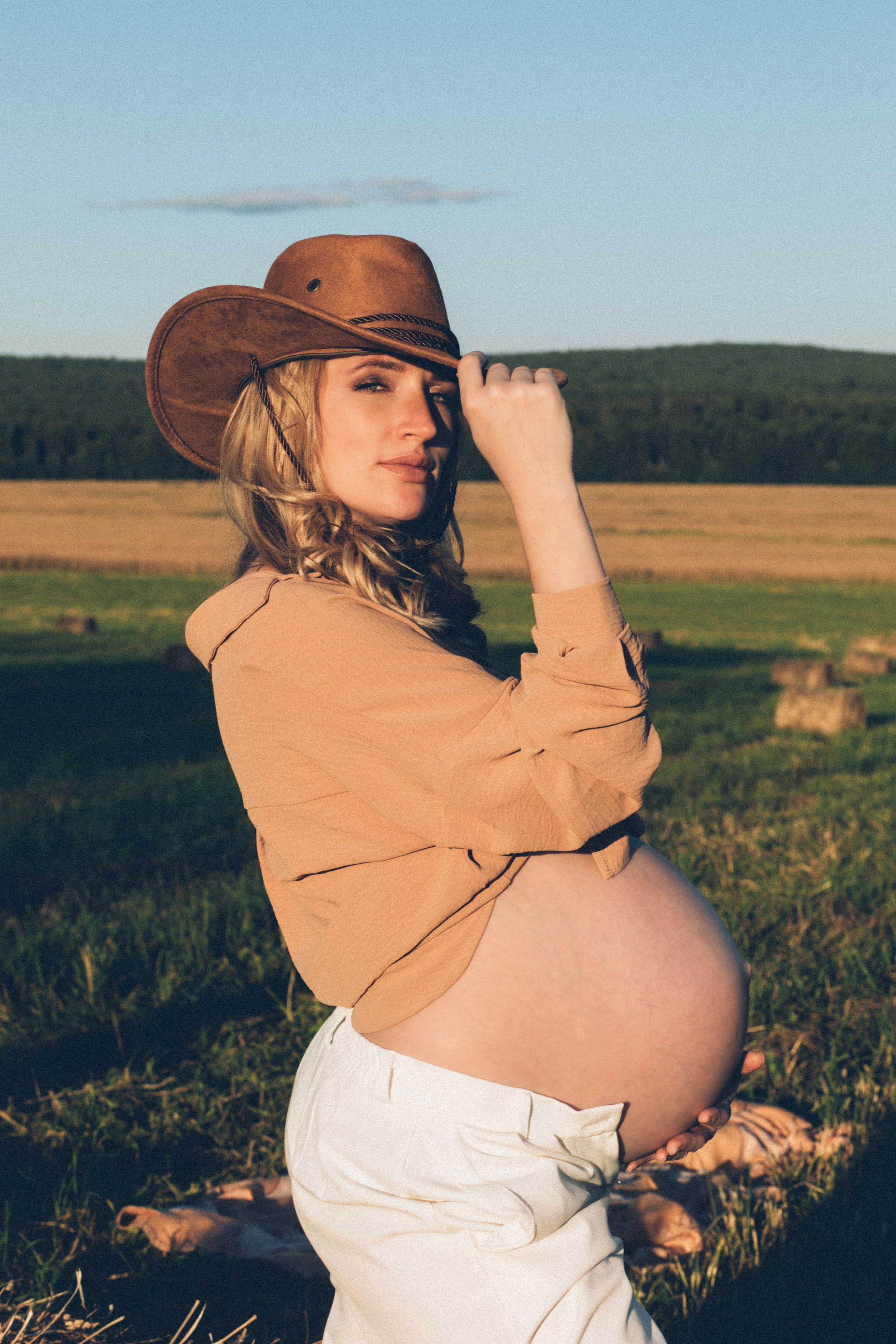 Беременяшка (прогулочная фотоссесия). ПОРТРЕТНЫЙ ФОТОГРАФ АЛЁНА САВИНА