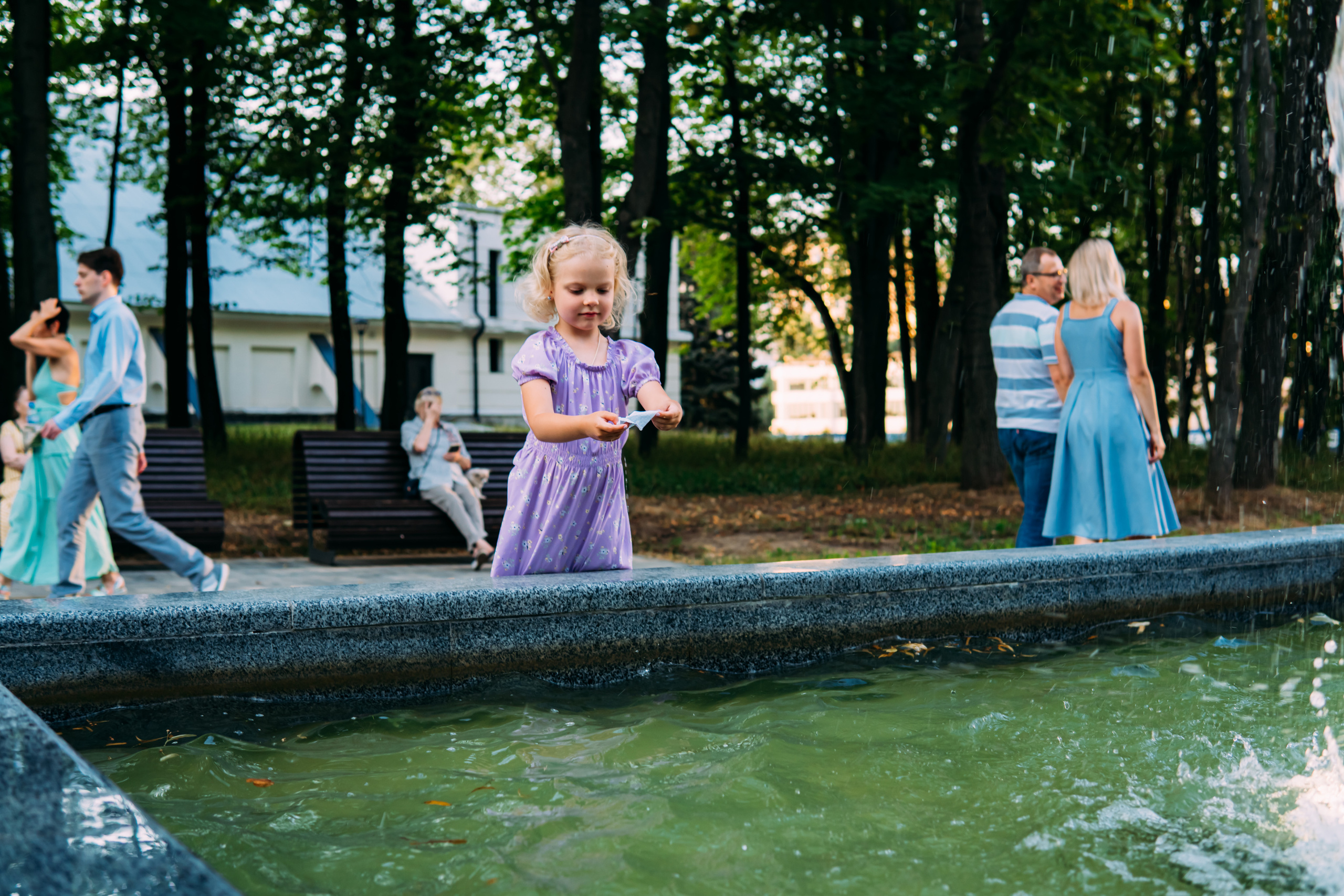 Семейная фотопрогулка. Ведущий на праздник в Москве / Денис Аганин