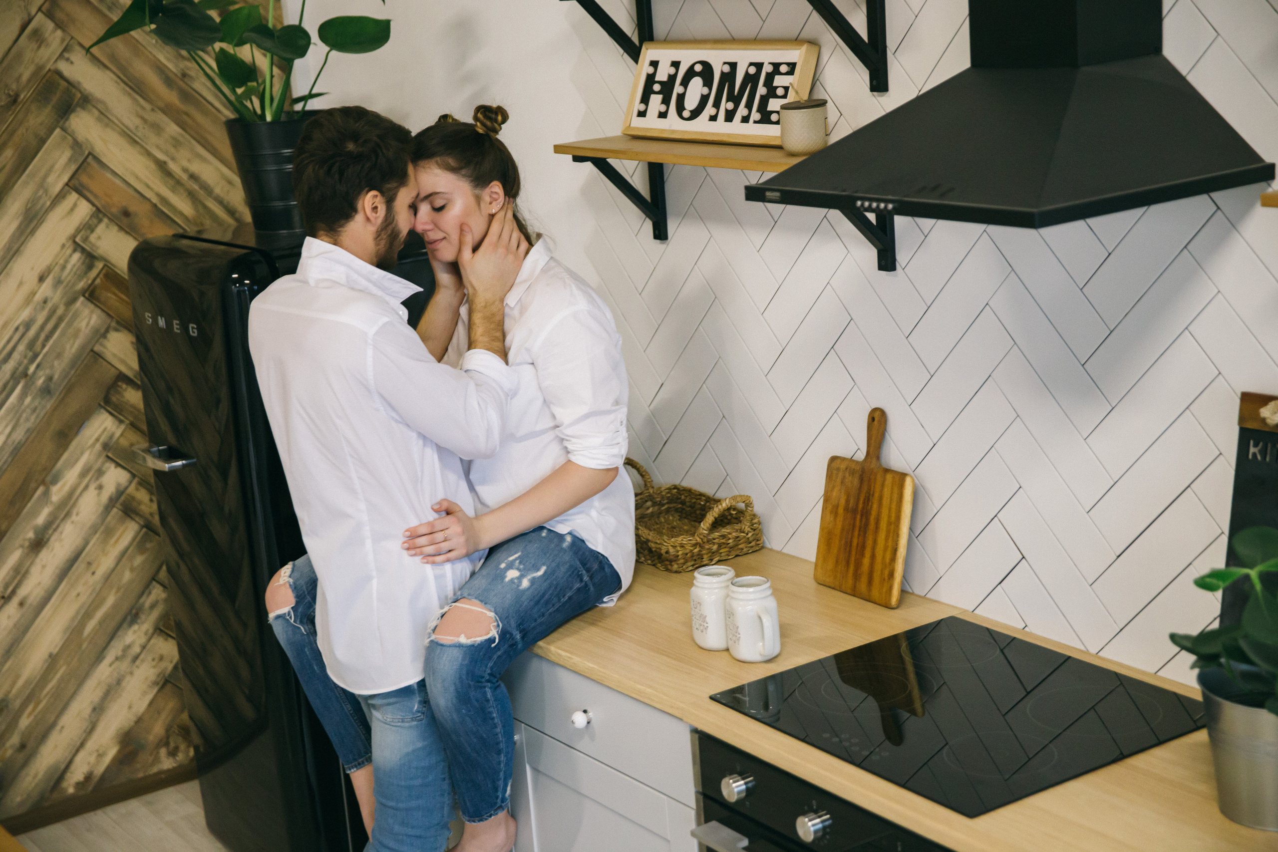 Эротическая фотосъёмка. Ведущий на праздник в Москве / Денис Аганин