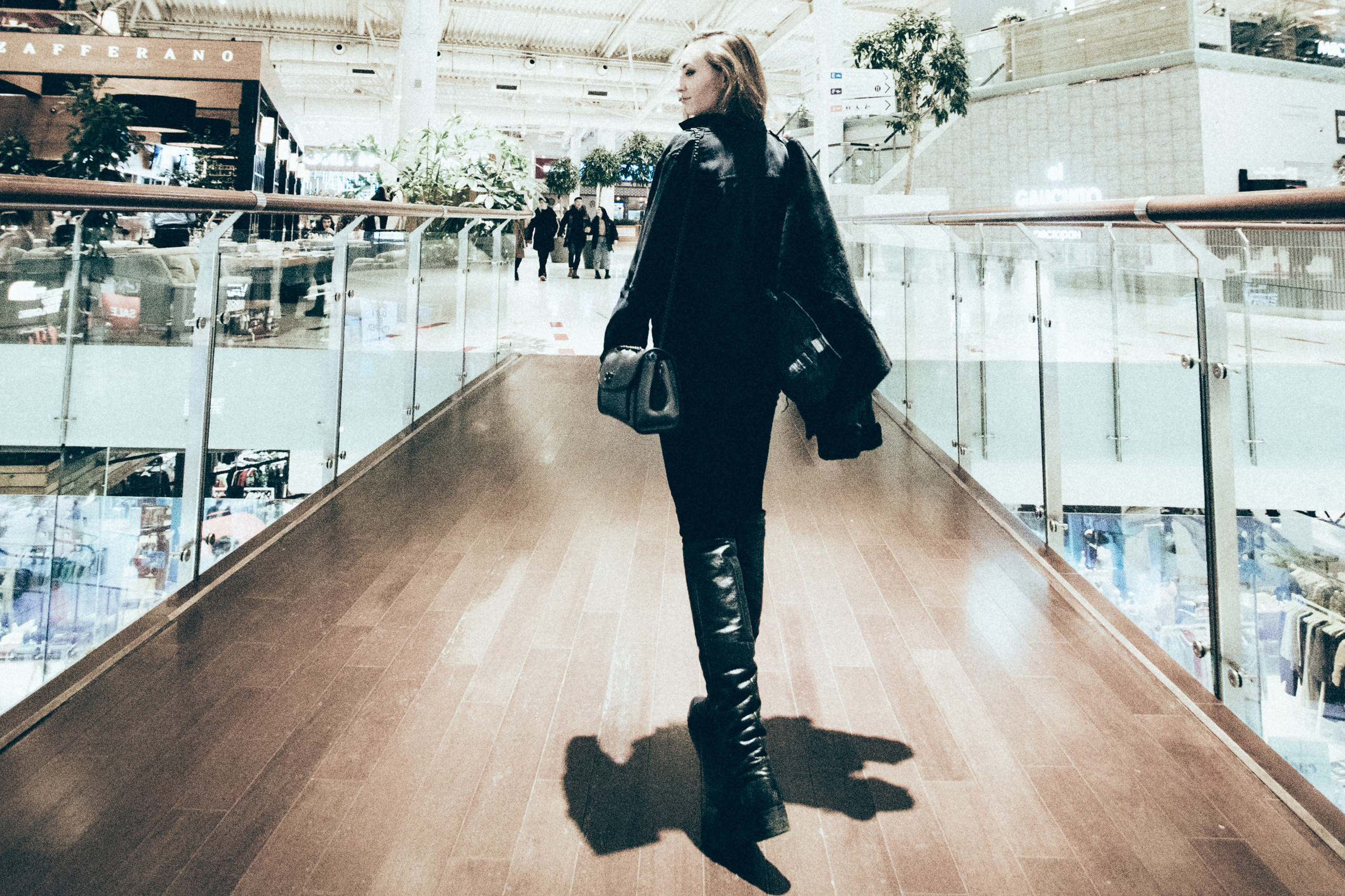 Индивидуальная фотосъёмка. Ведущий на праздник в Москве / Денис Аганин