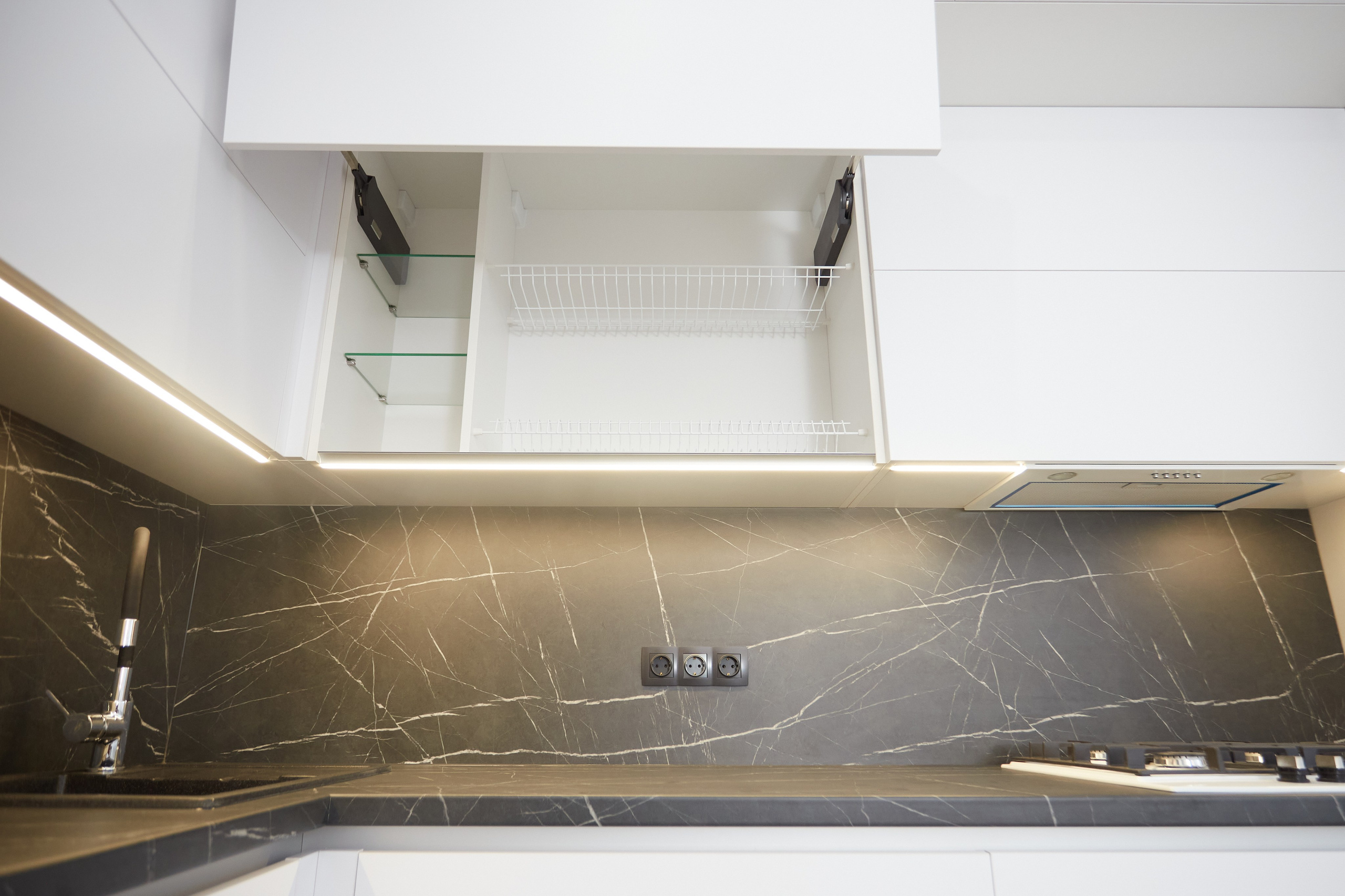 Лаконичная кухня. Мебель под заказ. Дрогичин