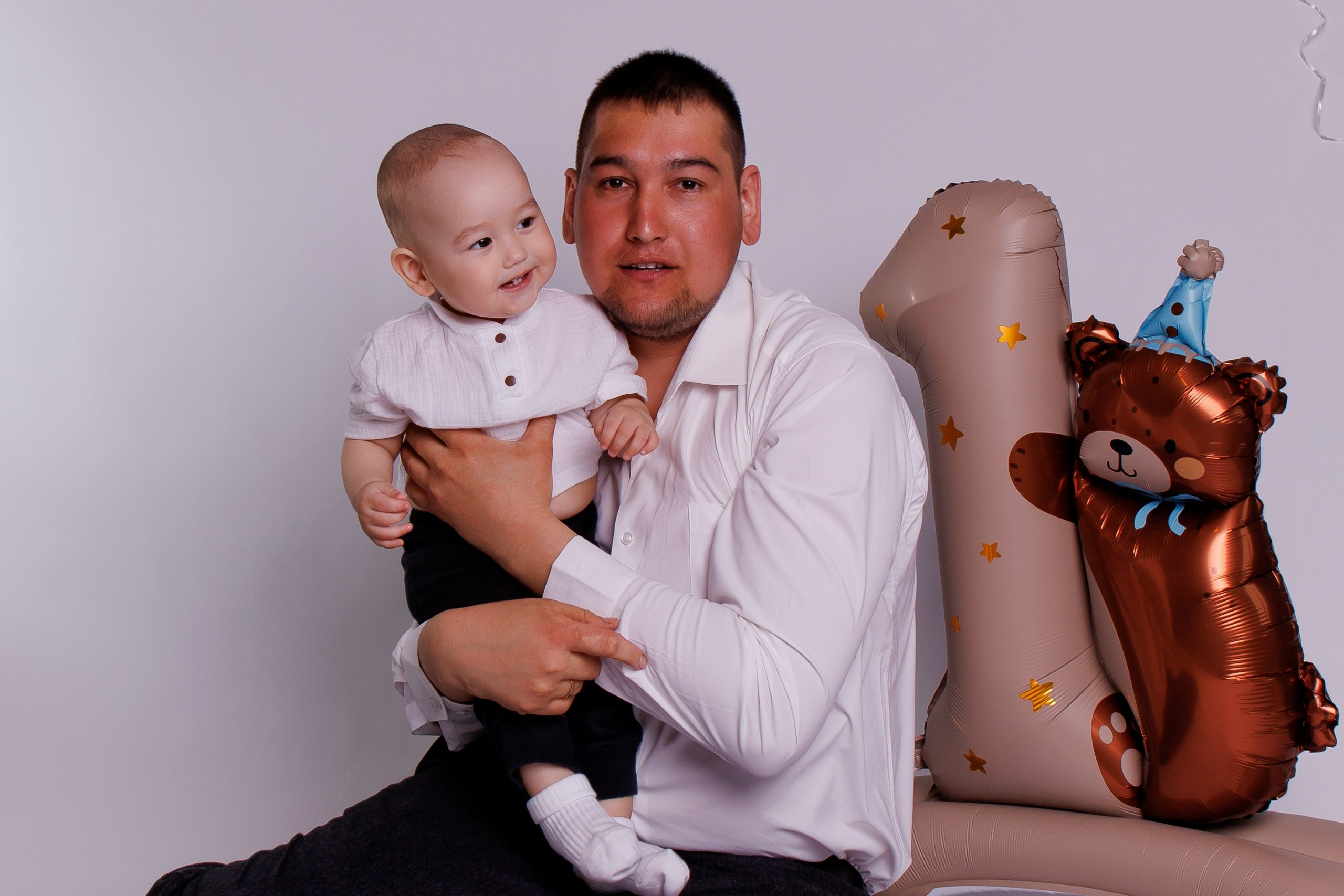 Амиру 1 годик. Свадебный фотограф