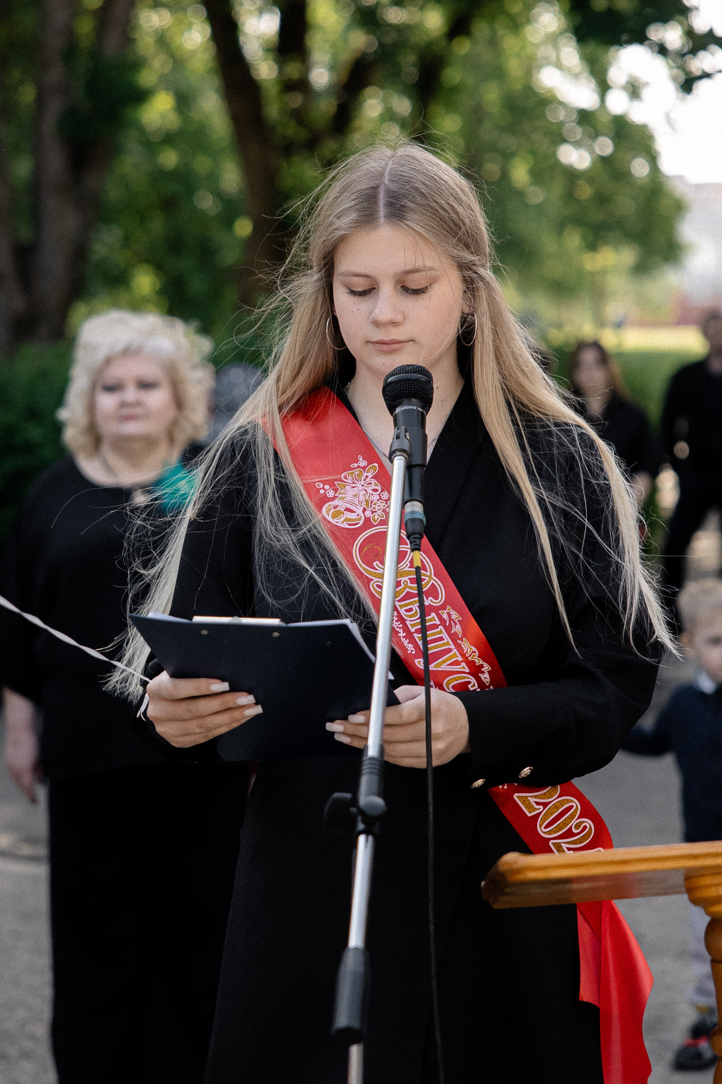 Последний звонок — линейка. Свадебный фотограф Роман Еремеев