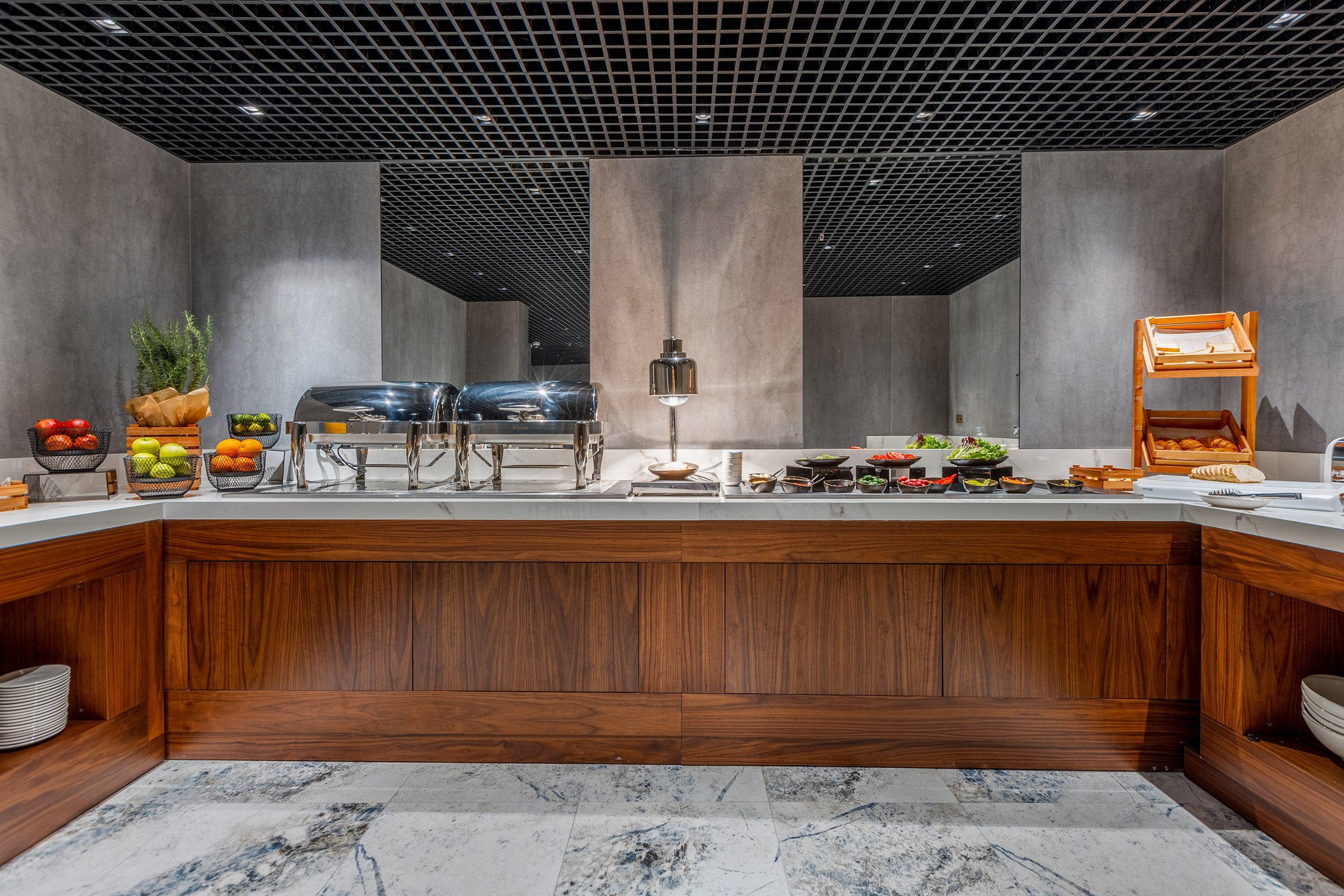 HOTEL PIAZZA EPIGRAPH (BATUMI). Режиссёр, клипмейкер, фотограф — Андрей Охота