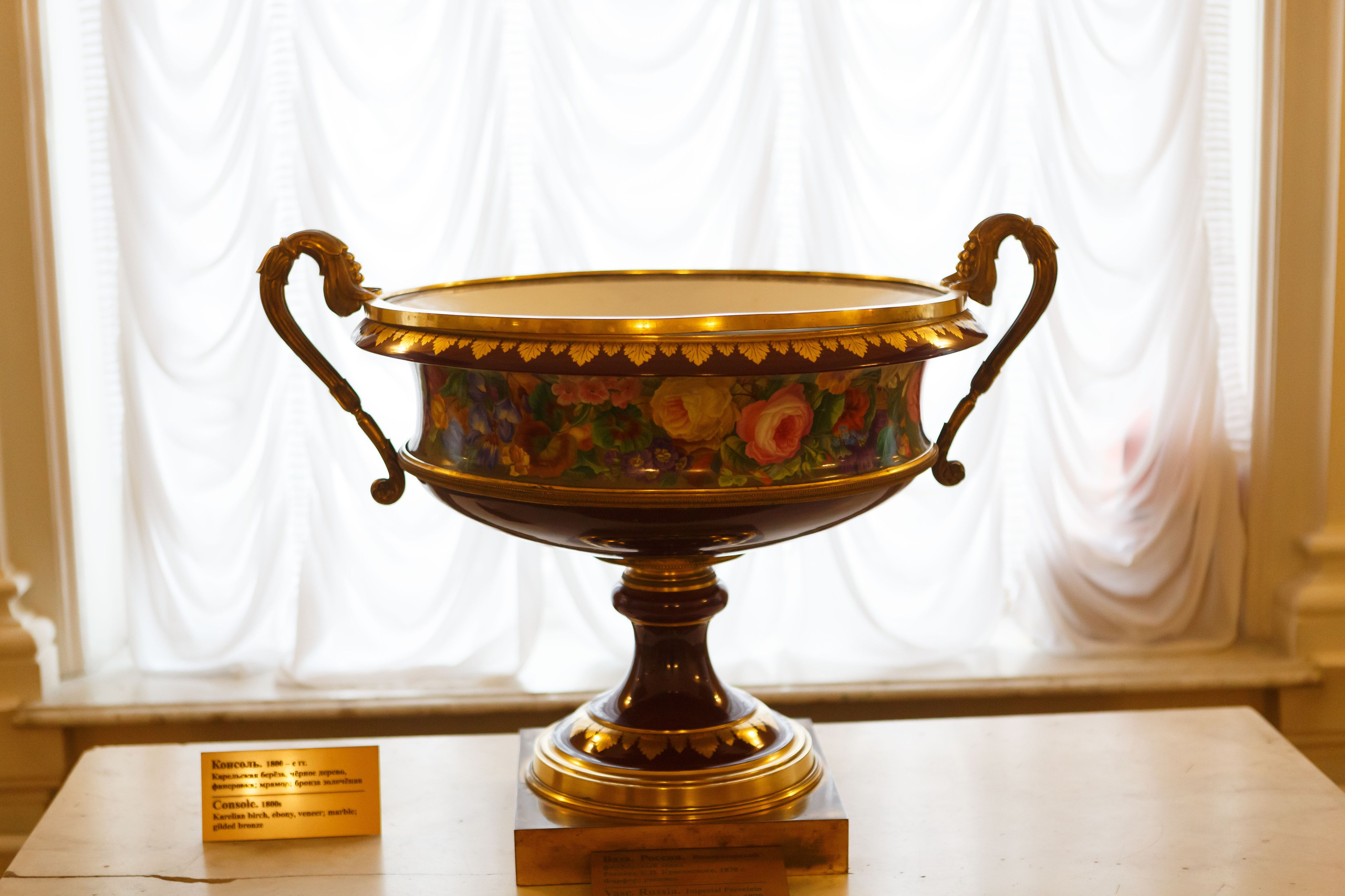 Экскурсия в Серпуховский историко-художественный музей. Выпускные альбомы и школьный фотограф в Подольске, Троицке, Щербинке, Москве и Московской области