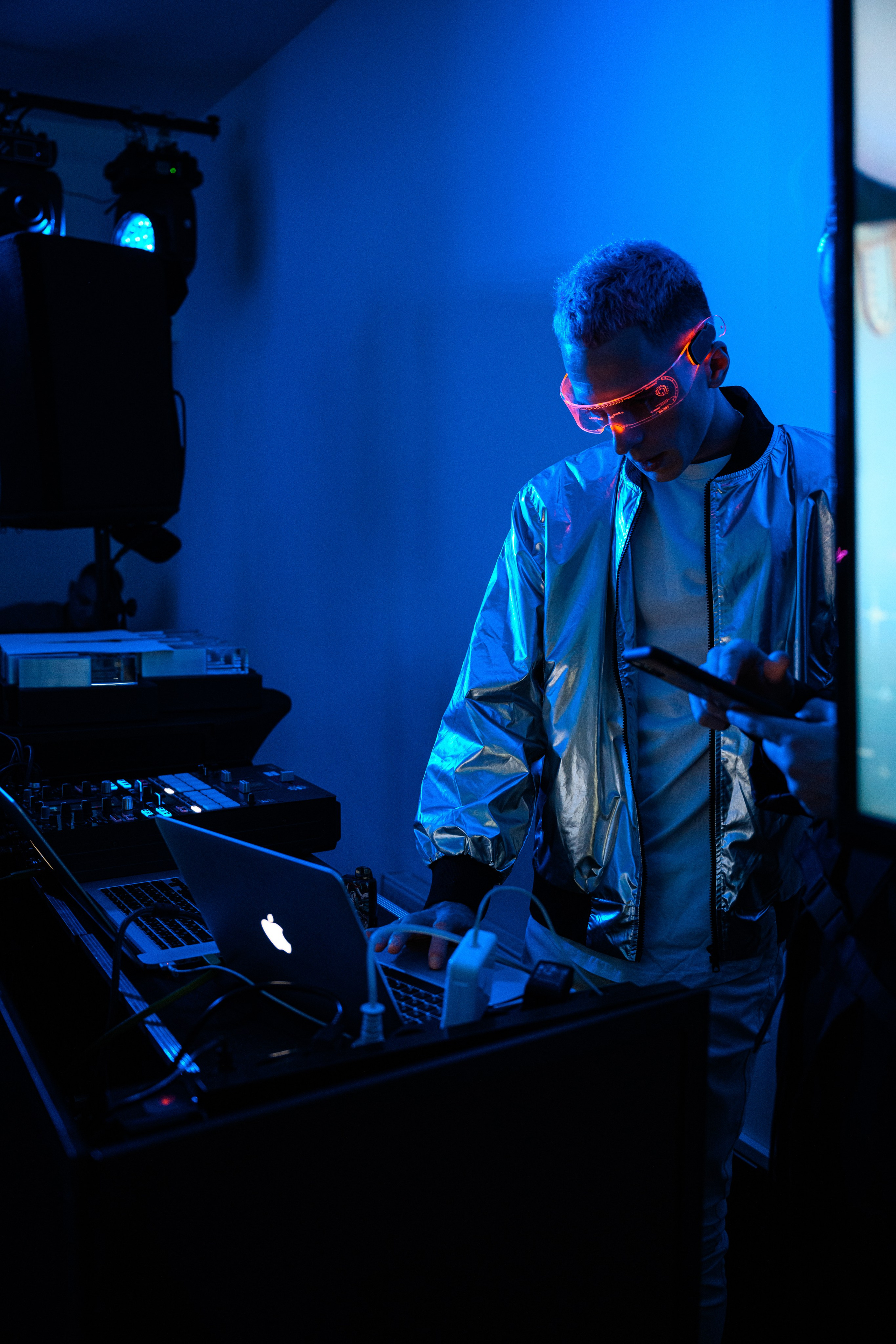 Организация новогоднего корпоратива в офисе. ToDay-организация частных и деловых мероприятий под ключ