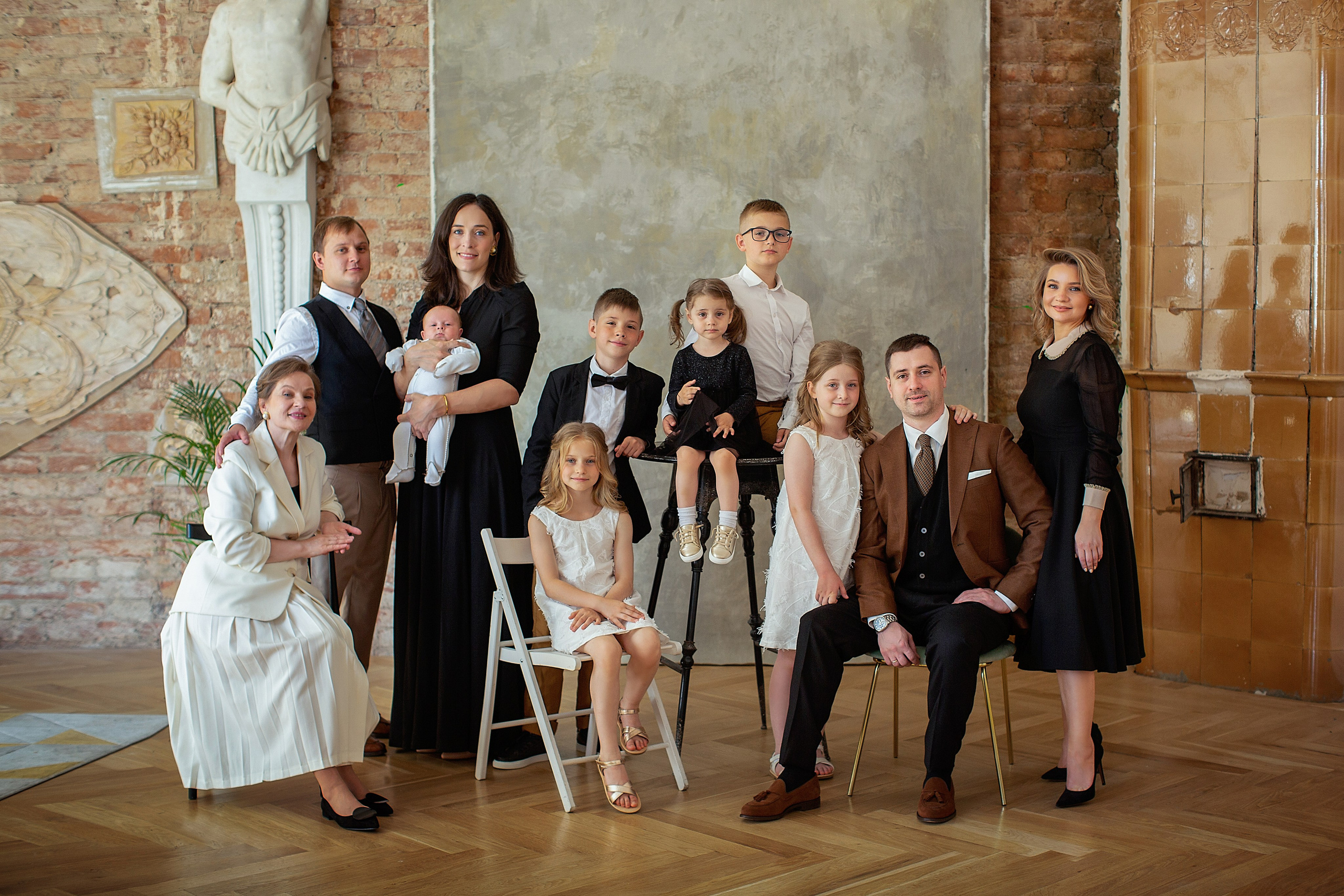 Семейная фотосессия в студии и дома Спб портфолио Насти Околот