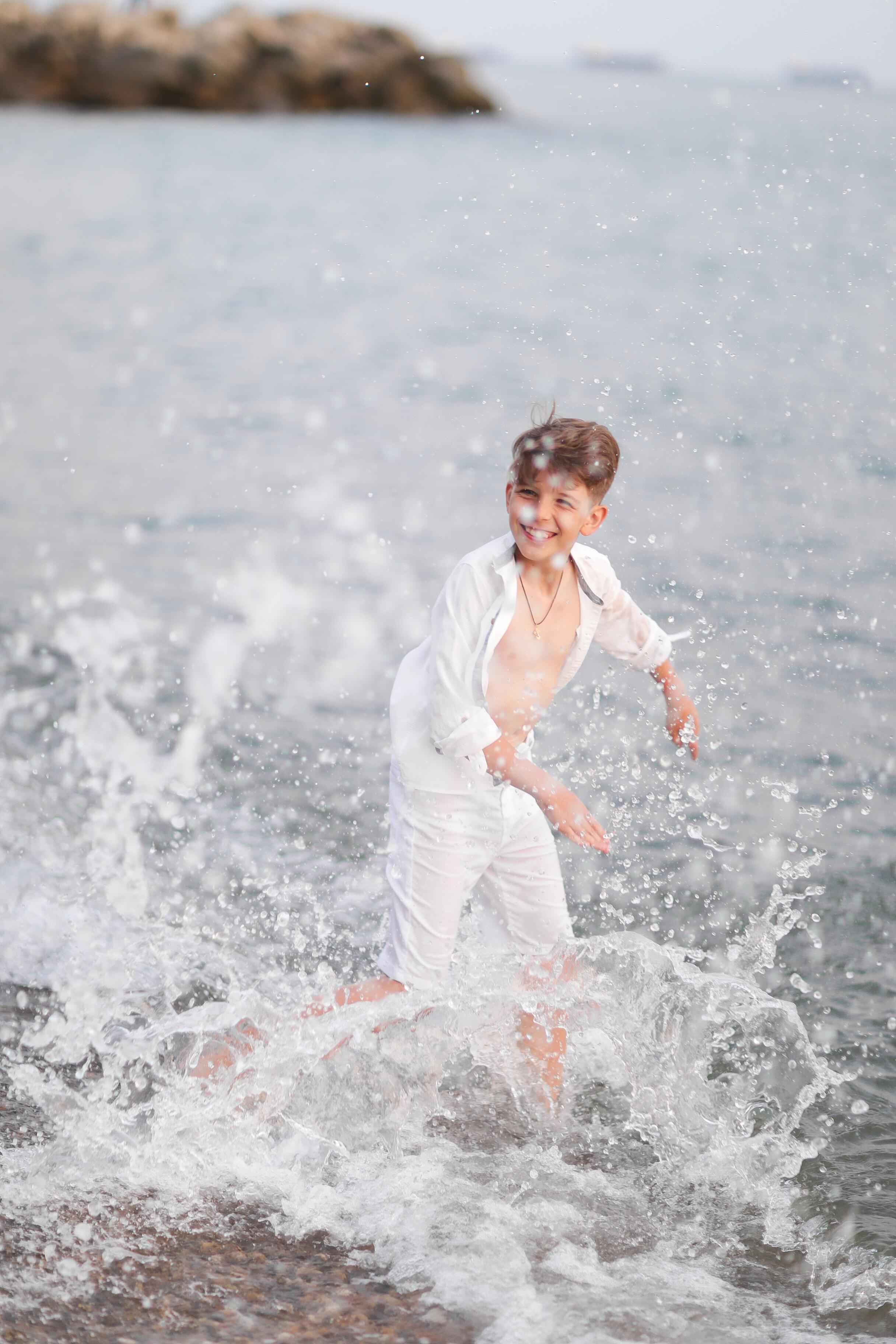 Прогулка у моря. Фотограф новорожденных и семей Туапсе Краснодарский край Анна Альтман