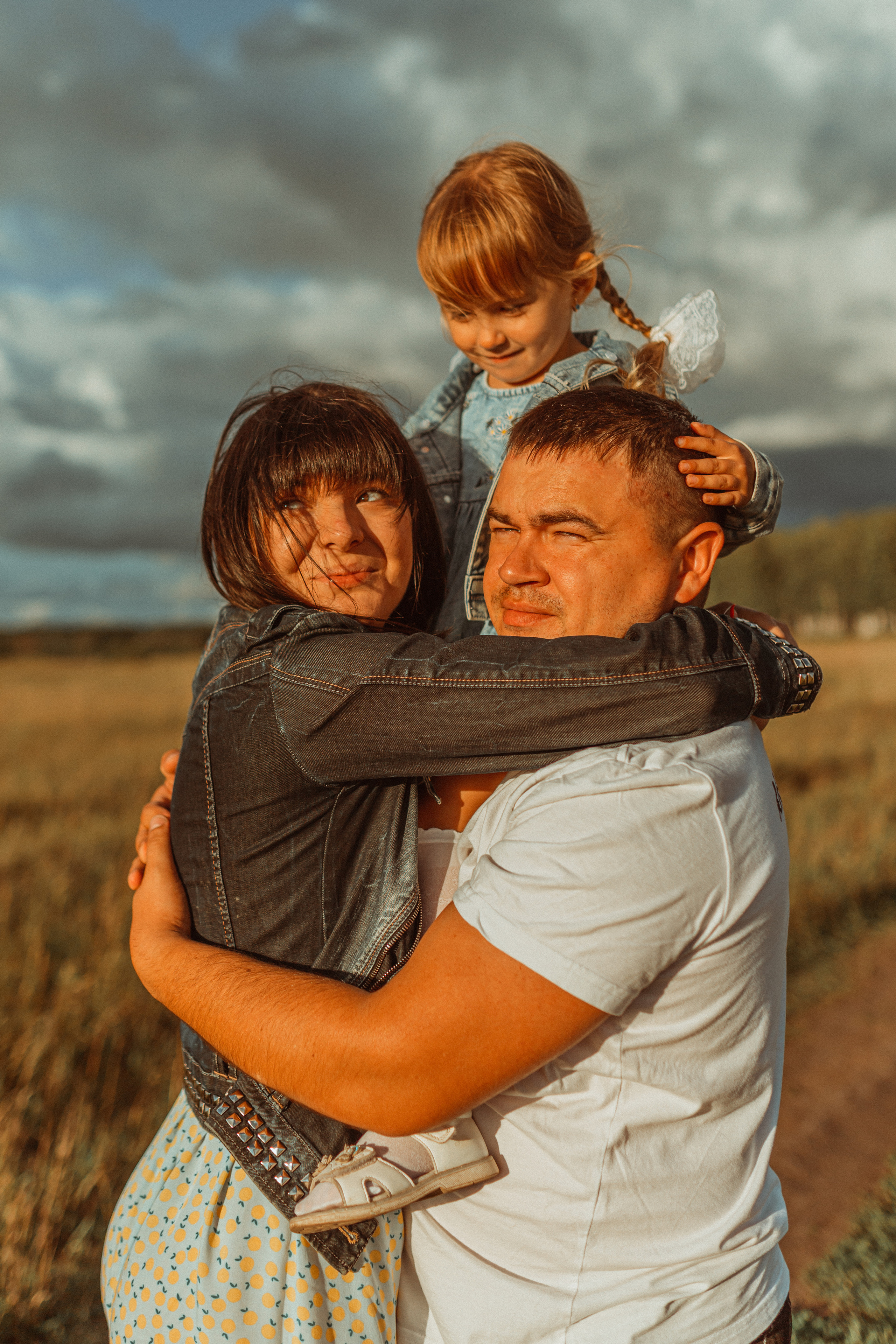 Ксения, Вячеслав и Кира. Семейный фотограф lifestyle в Новосибирске Елена Шпилевая