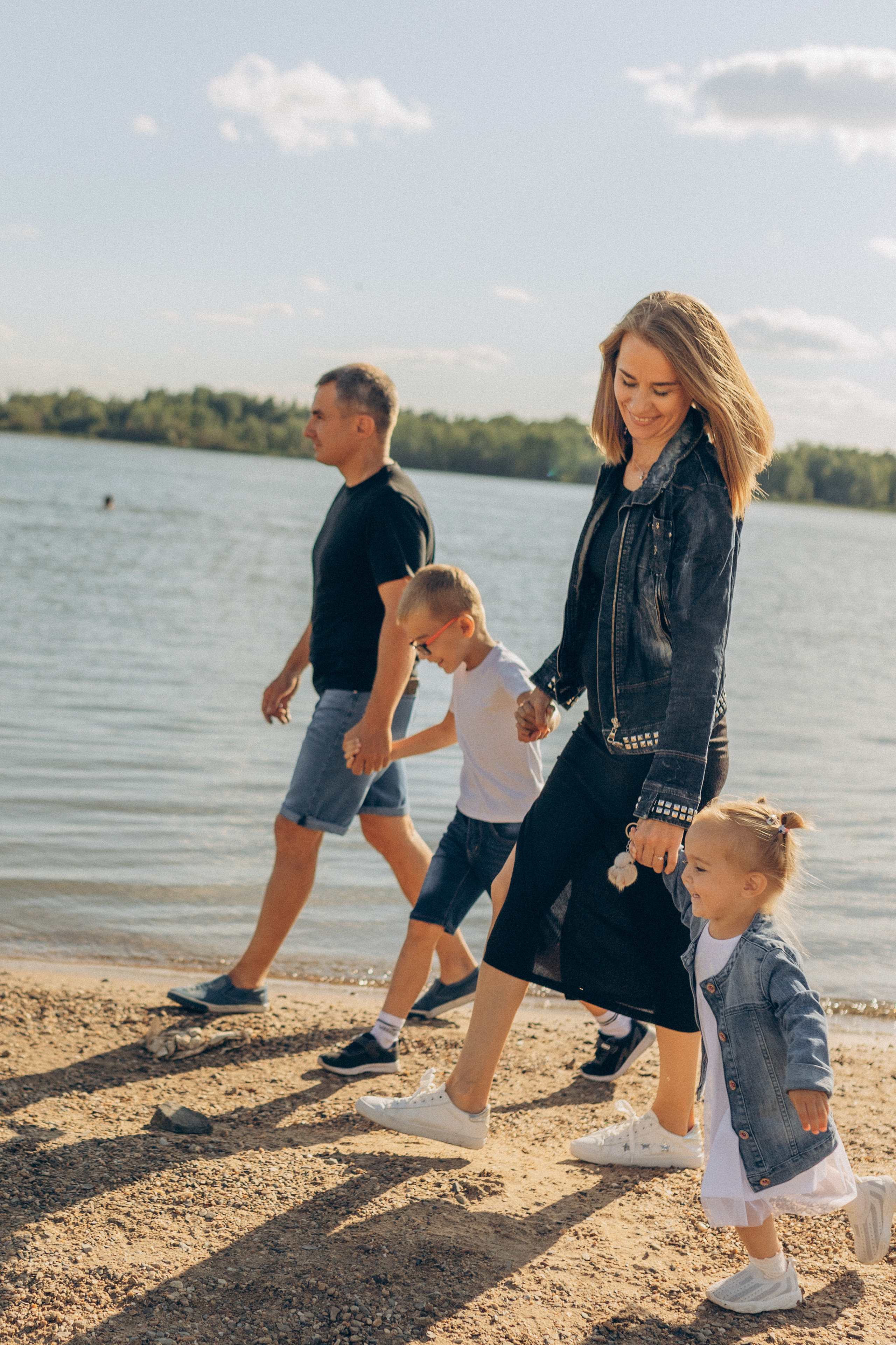 Лена, Алексей, Никита и Полина. Семейный фотограф lifestyle в Новосибирске Елена Шпилевая