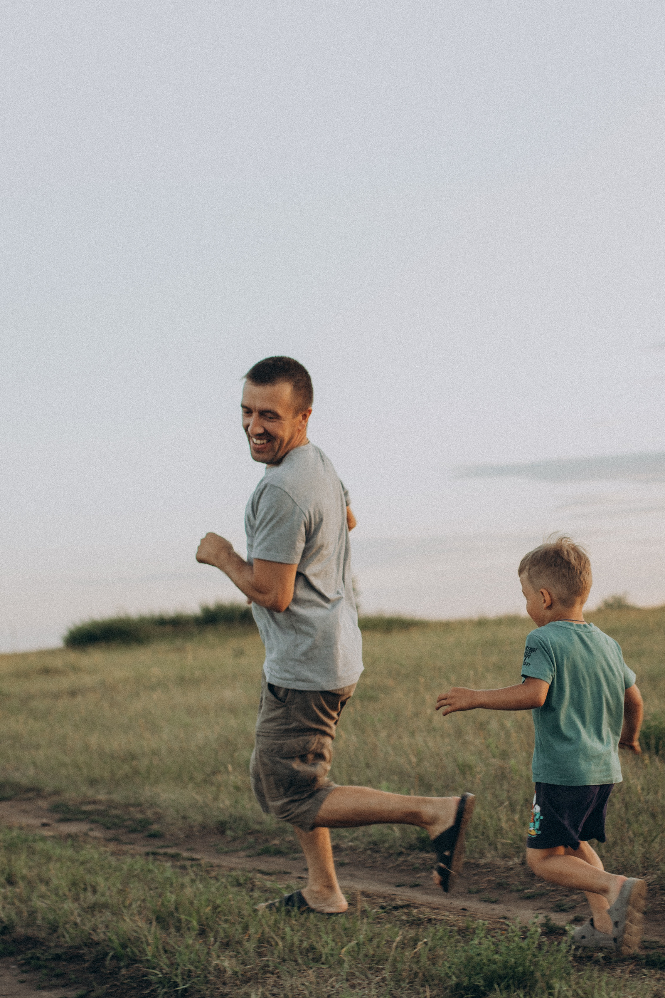 Иван, Вера, Вика, Саша и Миша. Семейный фотограф lifestyle в Новосибирске Елена Шпилевая
