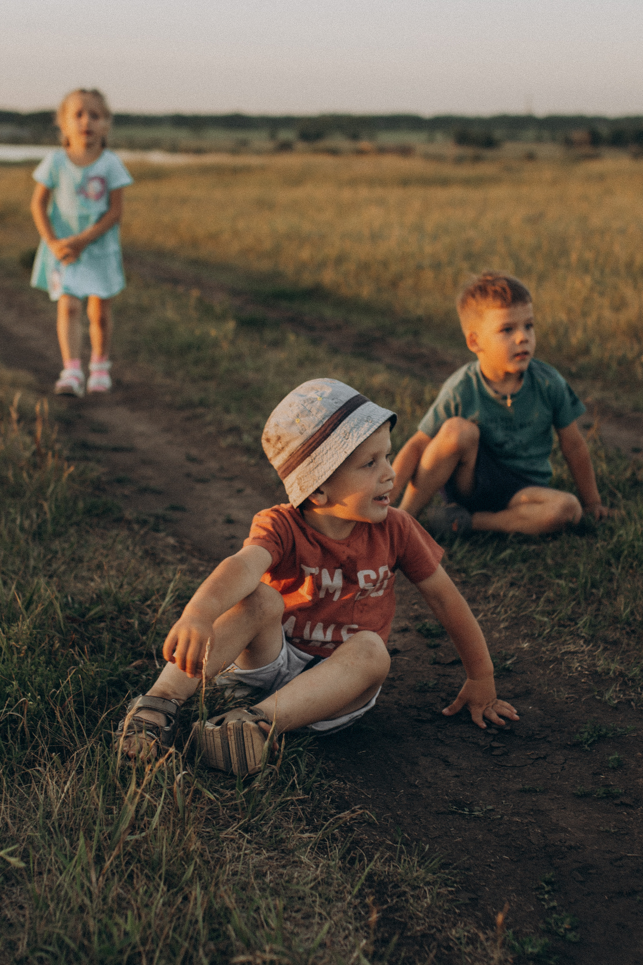 Иван, Вера, Вика, Саша и Миша. Семейный фотограф lifestyle в Новосибирске Елена Шпилевая