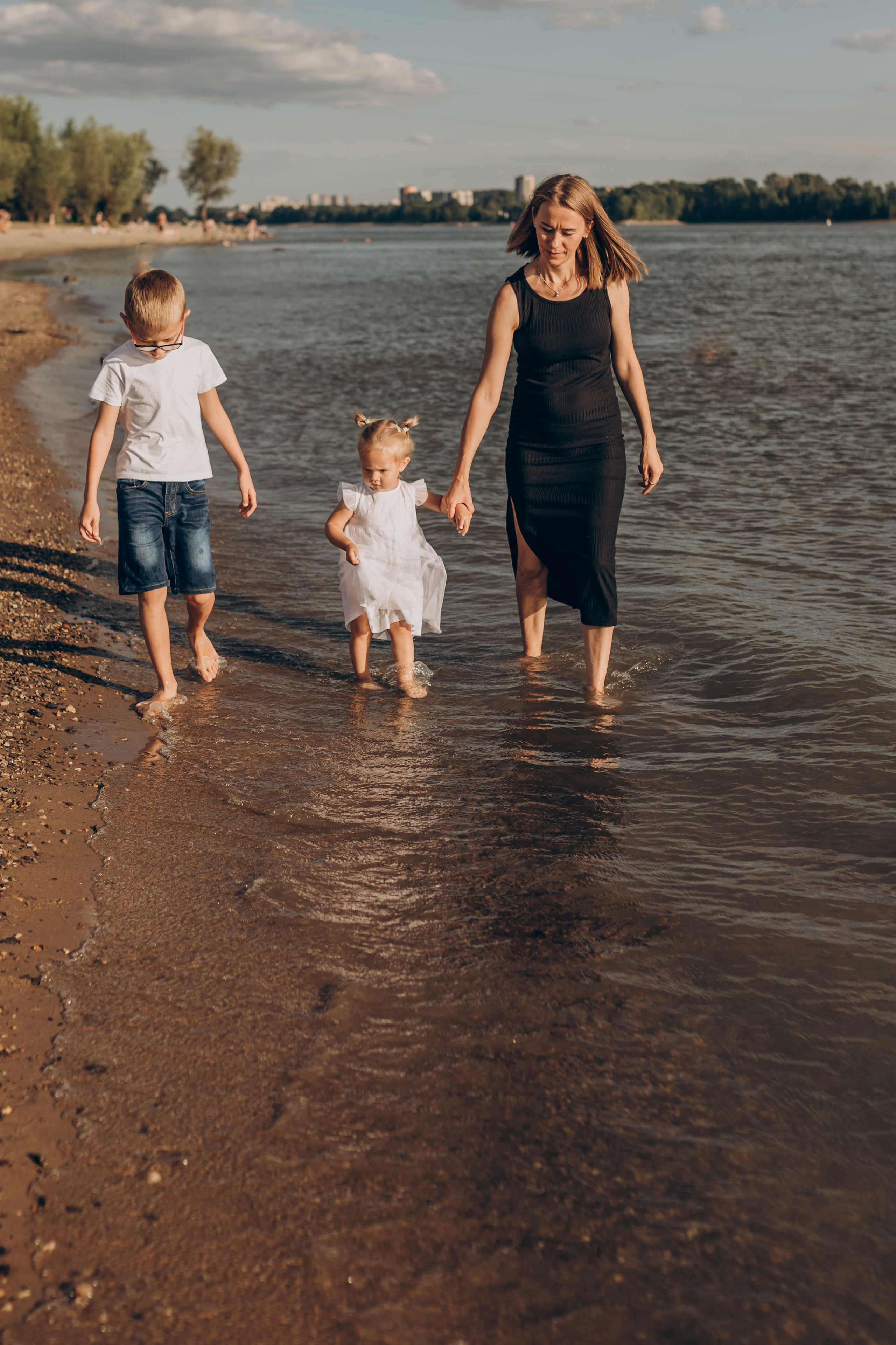 Лена, Алексей, Никита и Полина. Семейный фотограф lifestyle в Новосибирске Елена Шпилевая