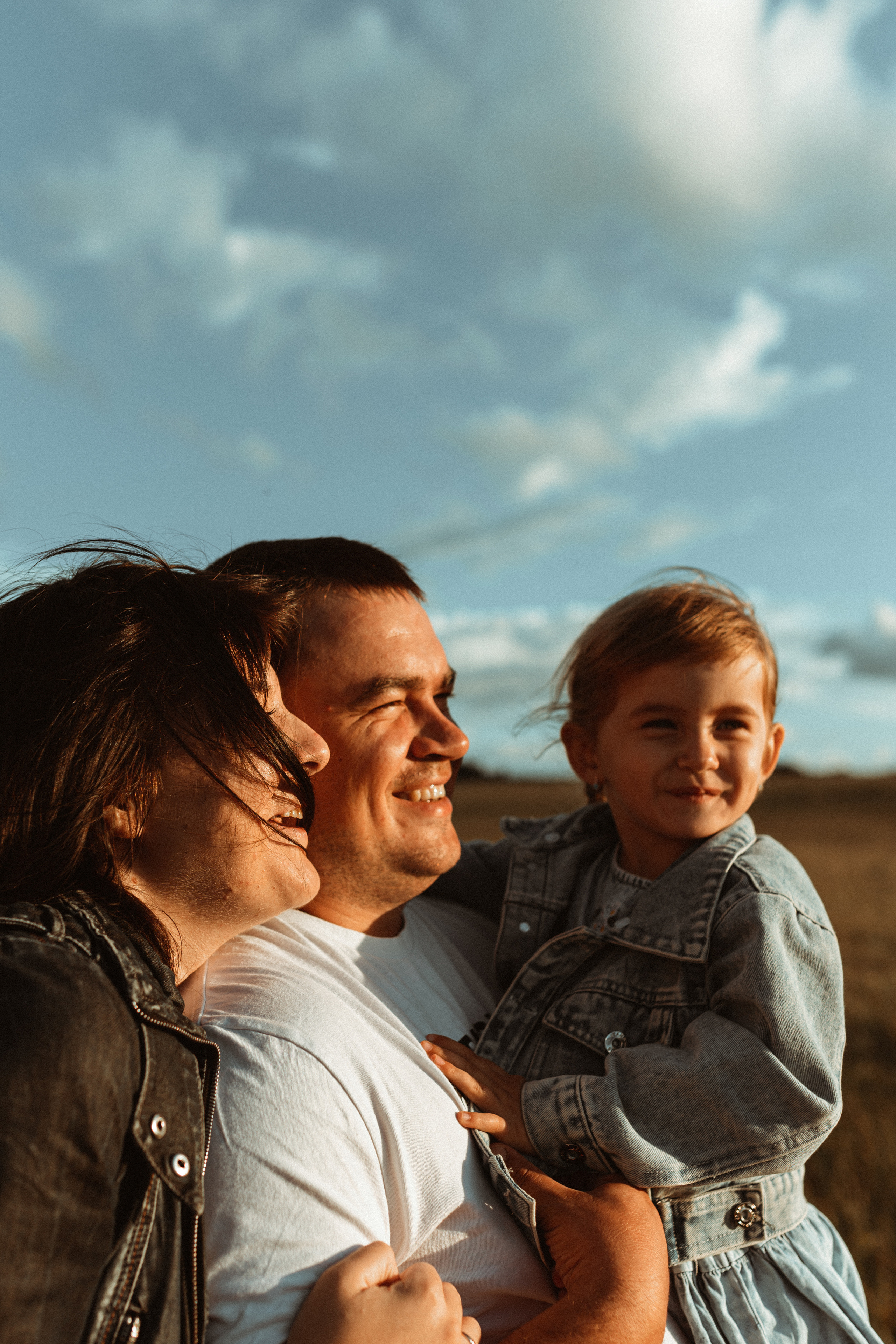 Ксения, Вячеслав и Кира. Семейный фотограф lifestyle в Новосибирске Елена Шпилевая