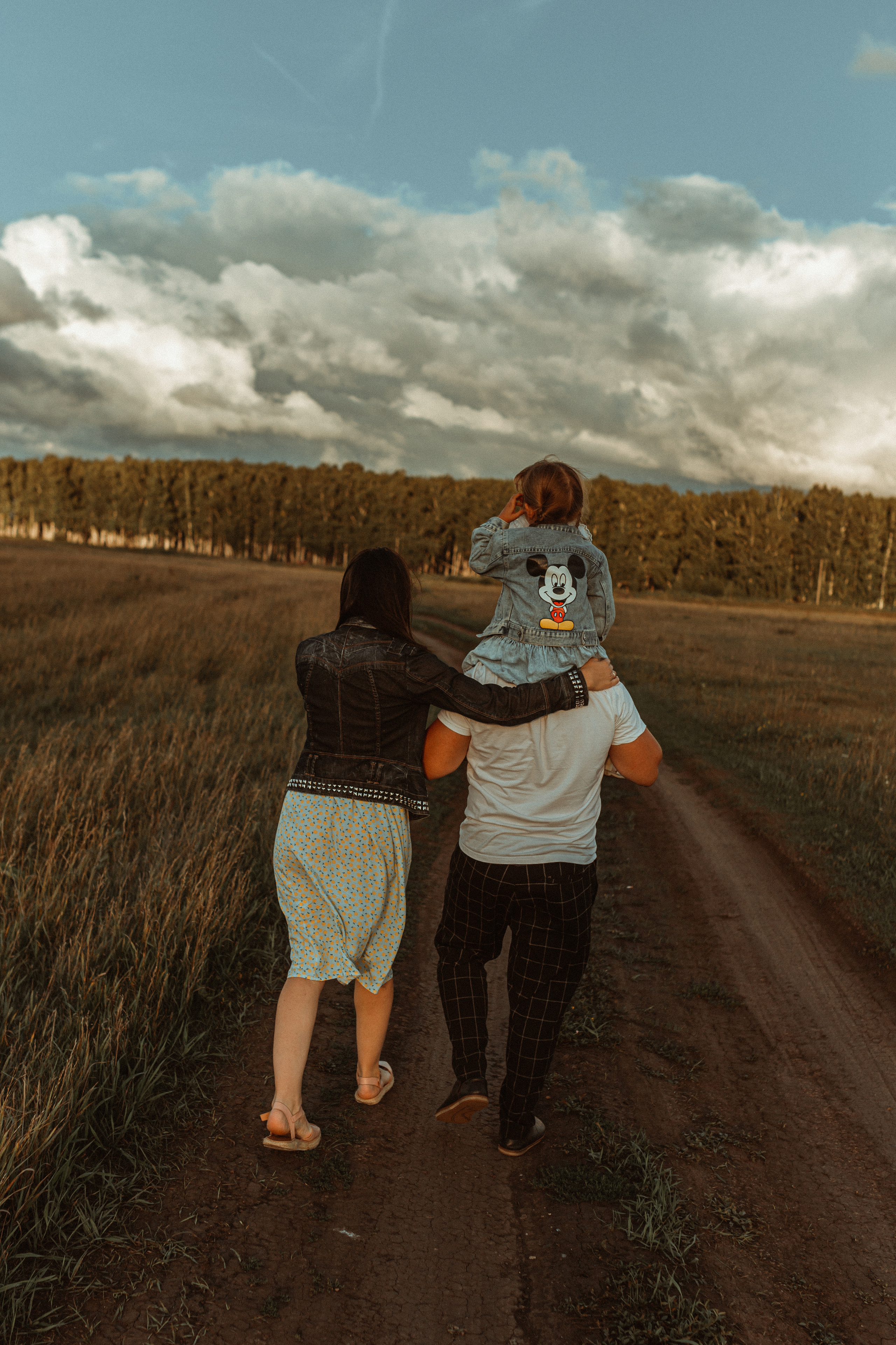 Ксения, Вячеслав и Кира. Семейный фотограф lifestyle в Новосибирске Елена Шпилевая